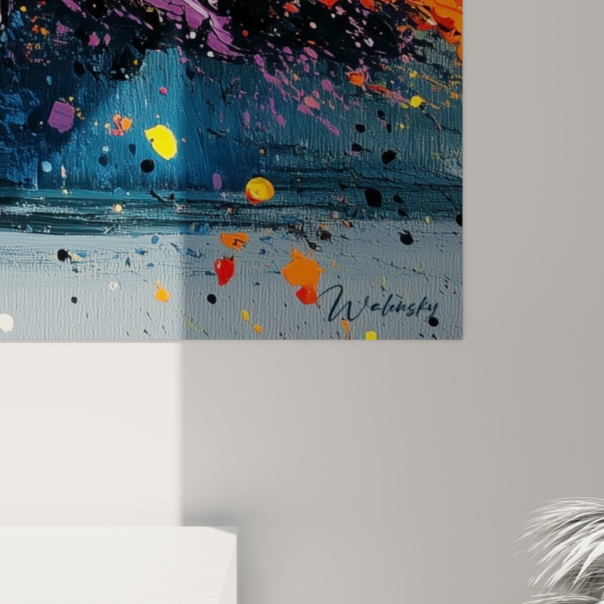 Empâtements jaunes et coulures noires révélant la matière épaisse de la peinture abstraite