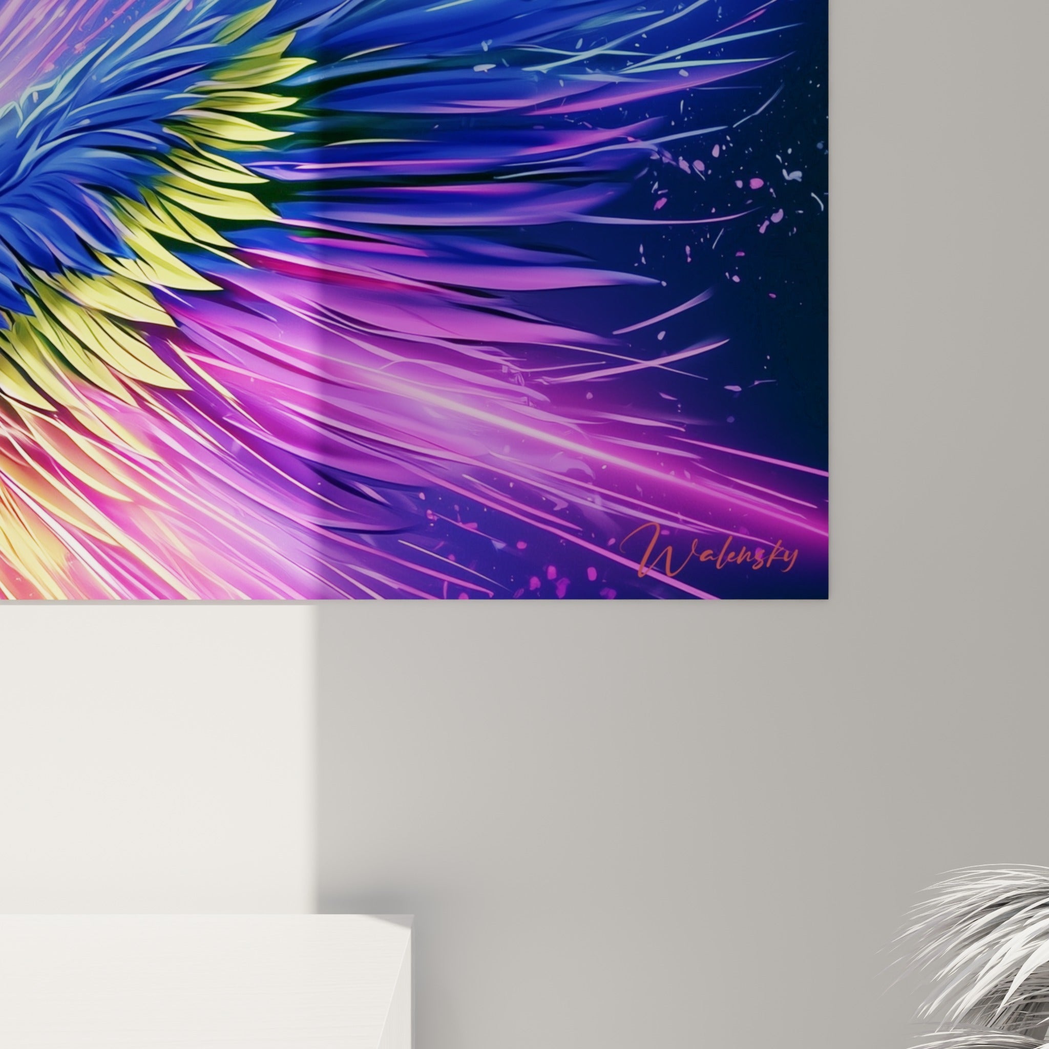 Détail des plumes du perroquet où le magenta et le jaune se fondent en traînées lumineuses texturées
