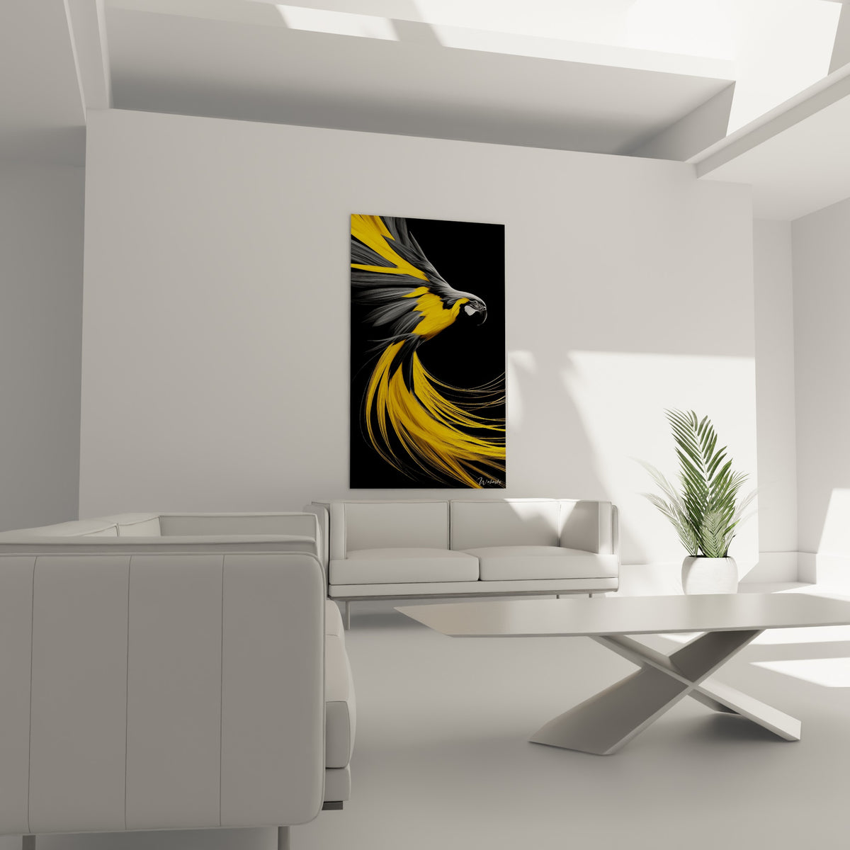 Perroquet doré et noir dans un geste ample de plumes, au-dessus d'un canapé dans un salon lumineux