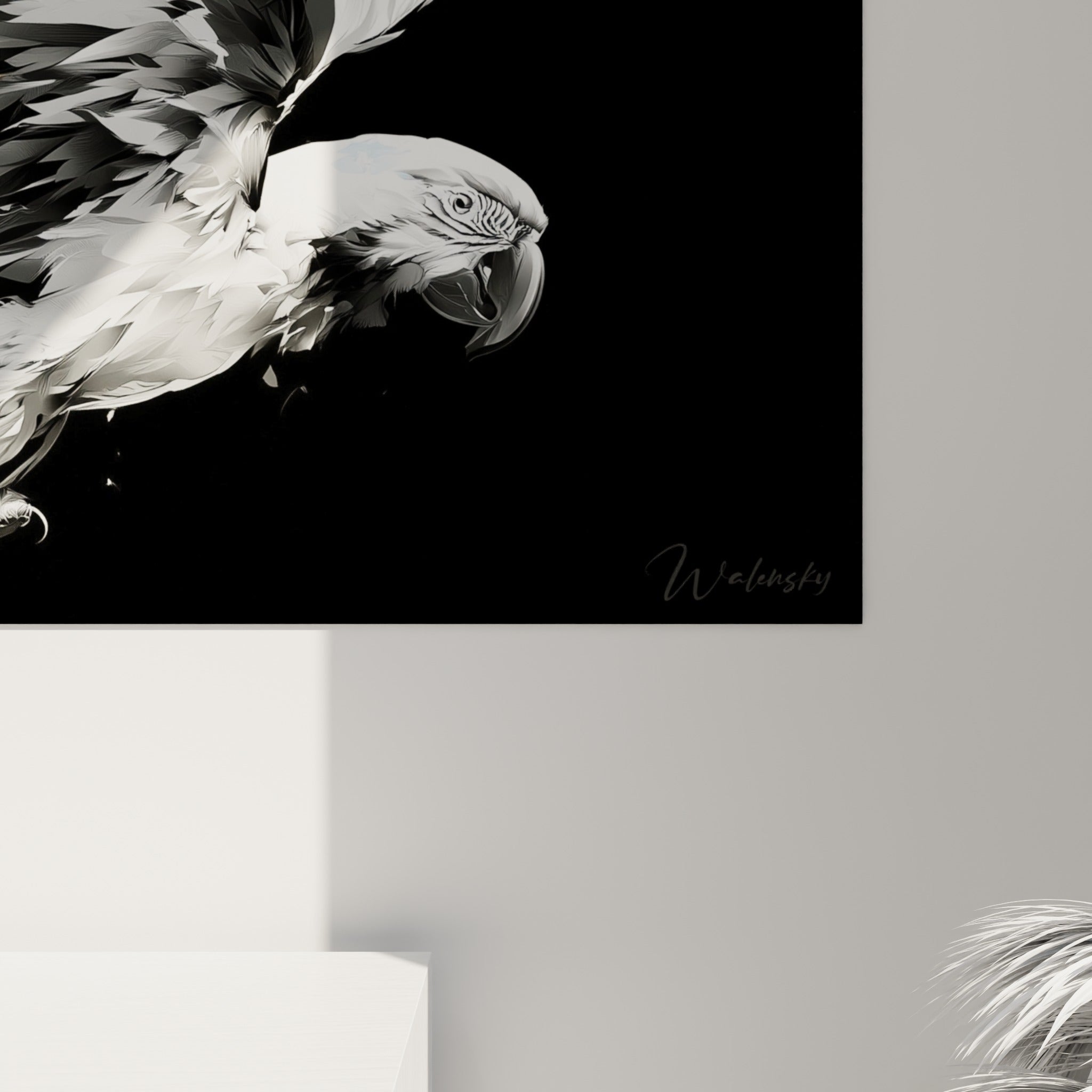 Détail des plumes fragmentées orange et blanc du perroquet, matière picturale visible de près