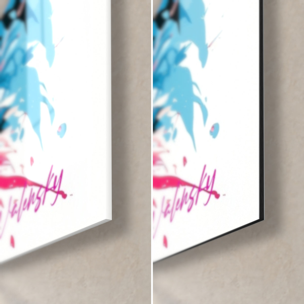 Tableau ara fuchsia et bleu ciel, coin bas droit : verre acrylique brillant à gauche, alu Dibond mat à droite, tranche de 3 mm