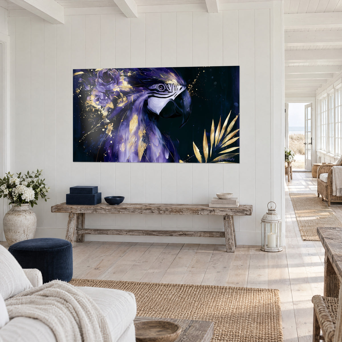 Tableau perroquet au bec noir et masque blanc sur fond nuit, palme dorée, sur un mur lambrissé blanc à la plage