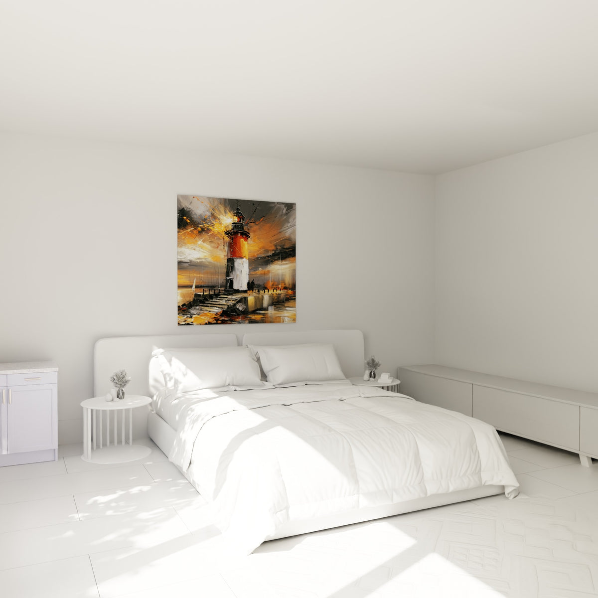 Silhouette du phare terracotta et anthracite illuminant une chambre claire au-dessus du lit