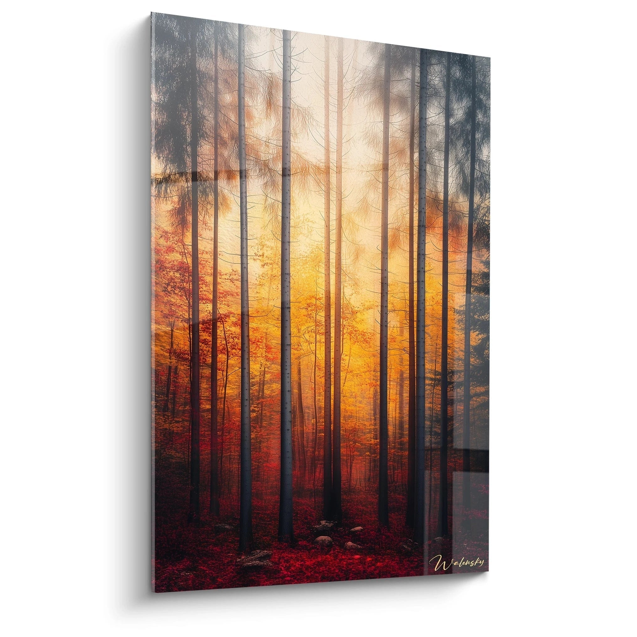 Un tableau Pin nature illustrant une forêt dense avec des troncs de pins verticaux, un sol rouge foncé et un fond brumeux. Les teintes dominantes sont l’orange, le rouge et le gris.