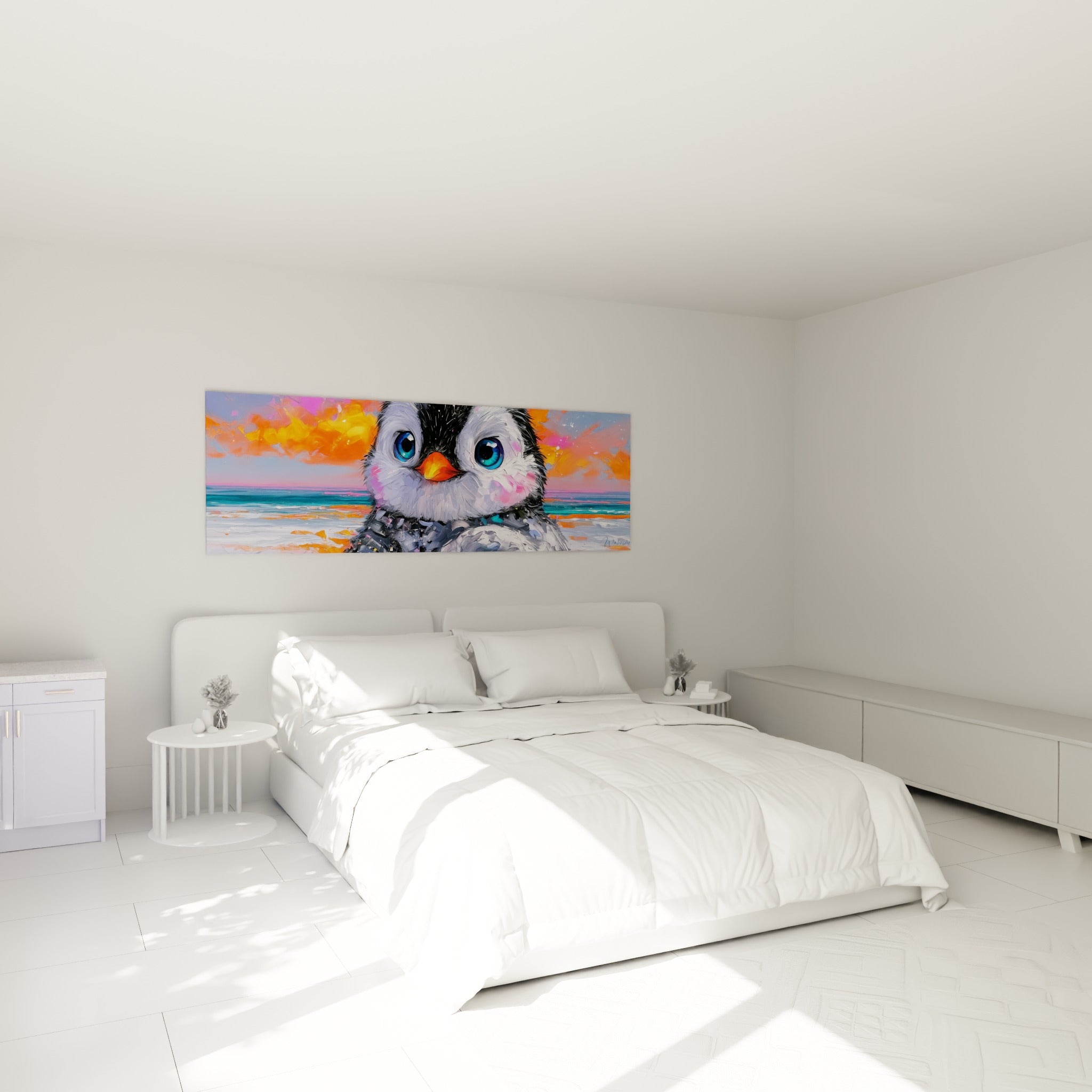 Pingouin gris et blanc au regard bleu accroché au-dessus d'un lit dans une chambre claire