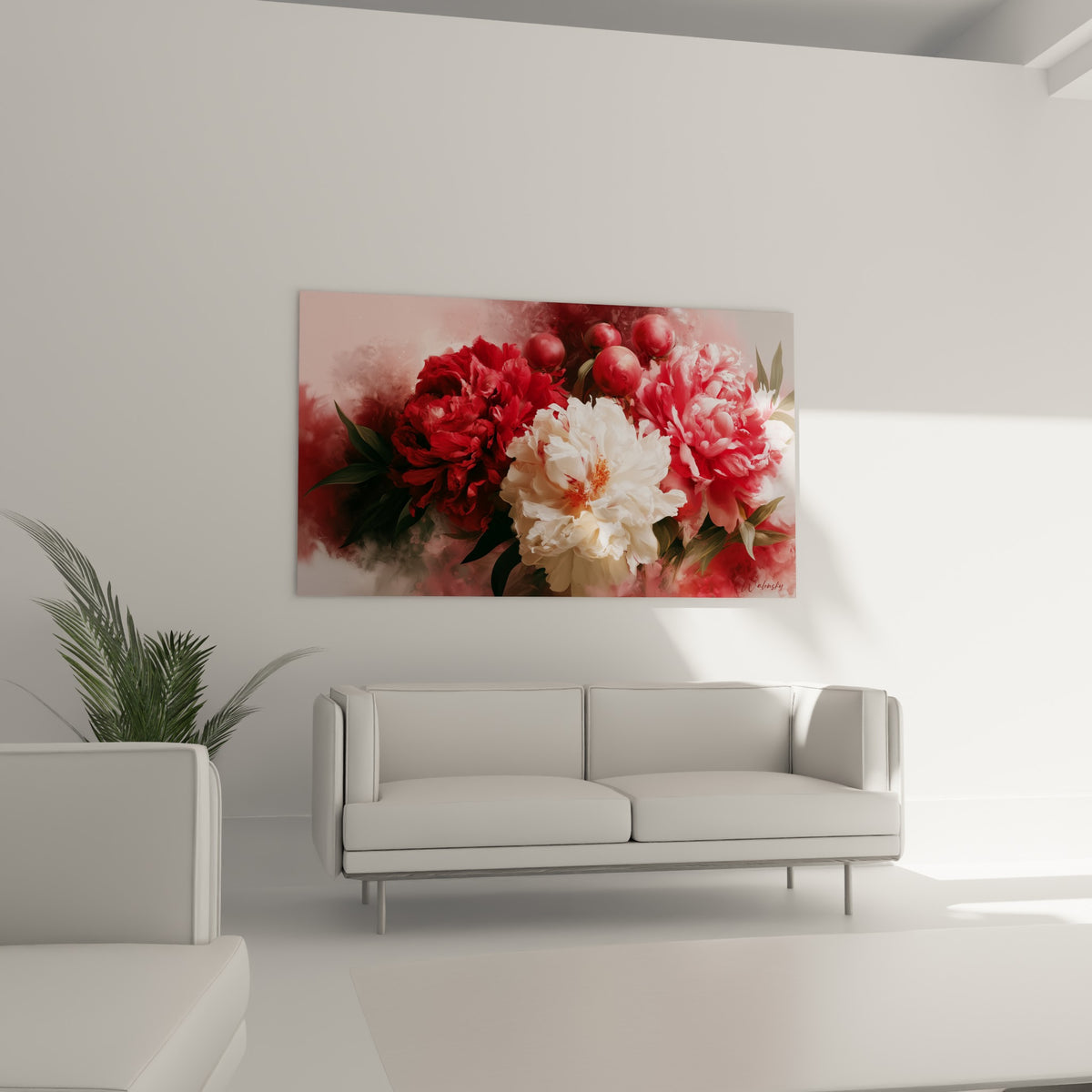 Fleurs de pivoine rose corail et blanche disposées au-dessus d'un canapé dans un salon lumineux
