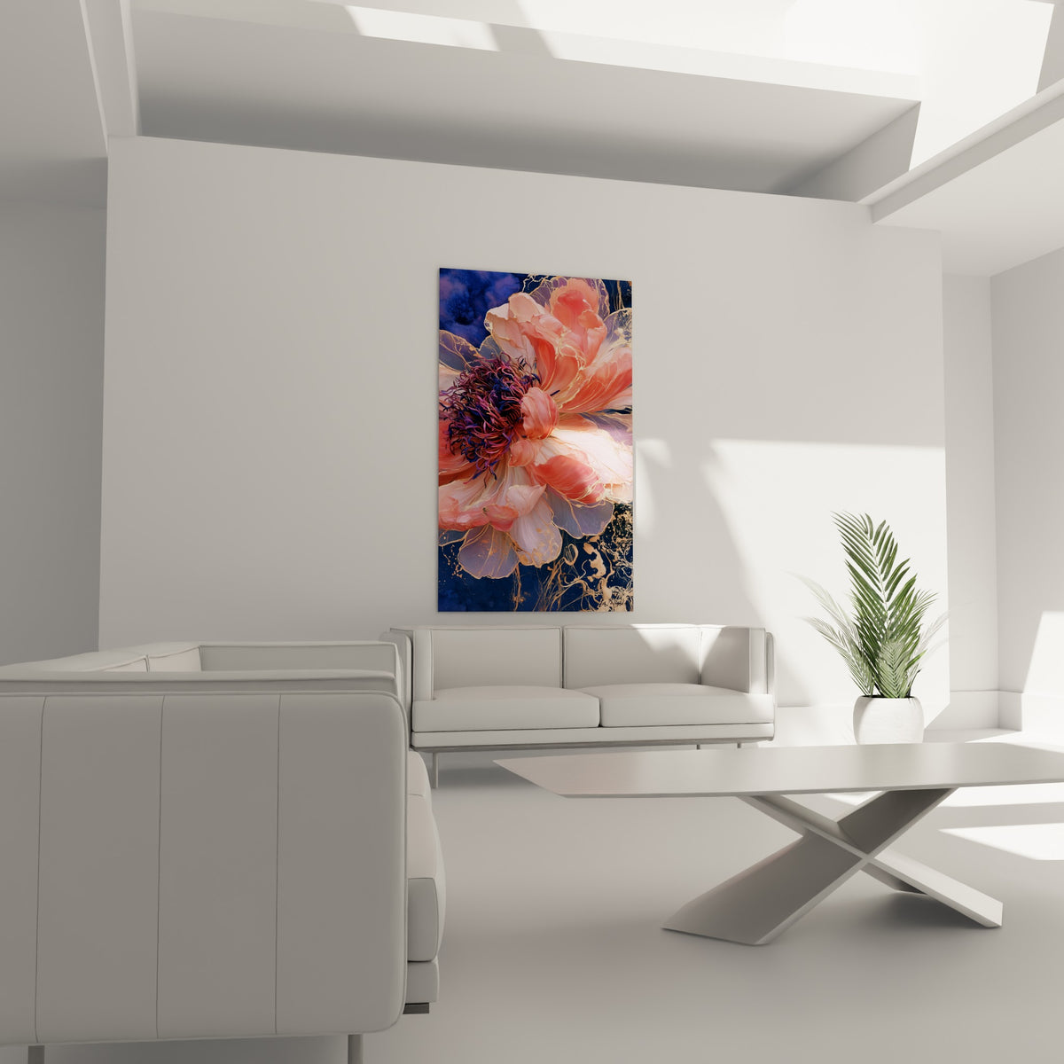 Pétales pivoine rose poudré et dorés disposés au-dessus d'un canapé dans un salon lumineux