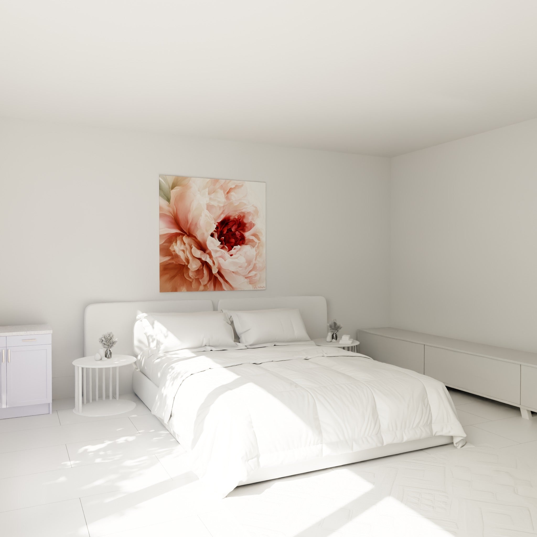 Pivoine rose poudré et bordeaux, pétales délicats, accrochée au-dessus d'un lit dans une chambre claire