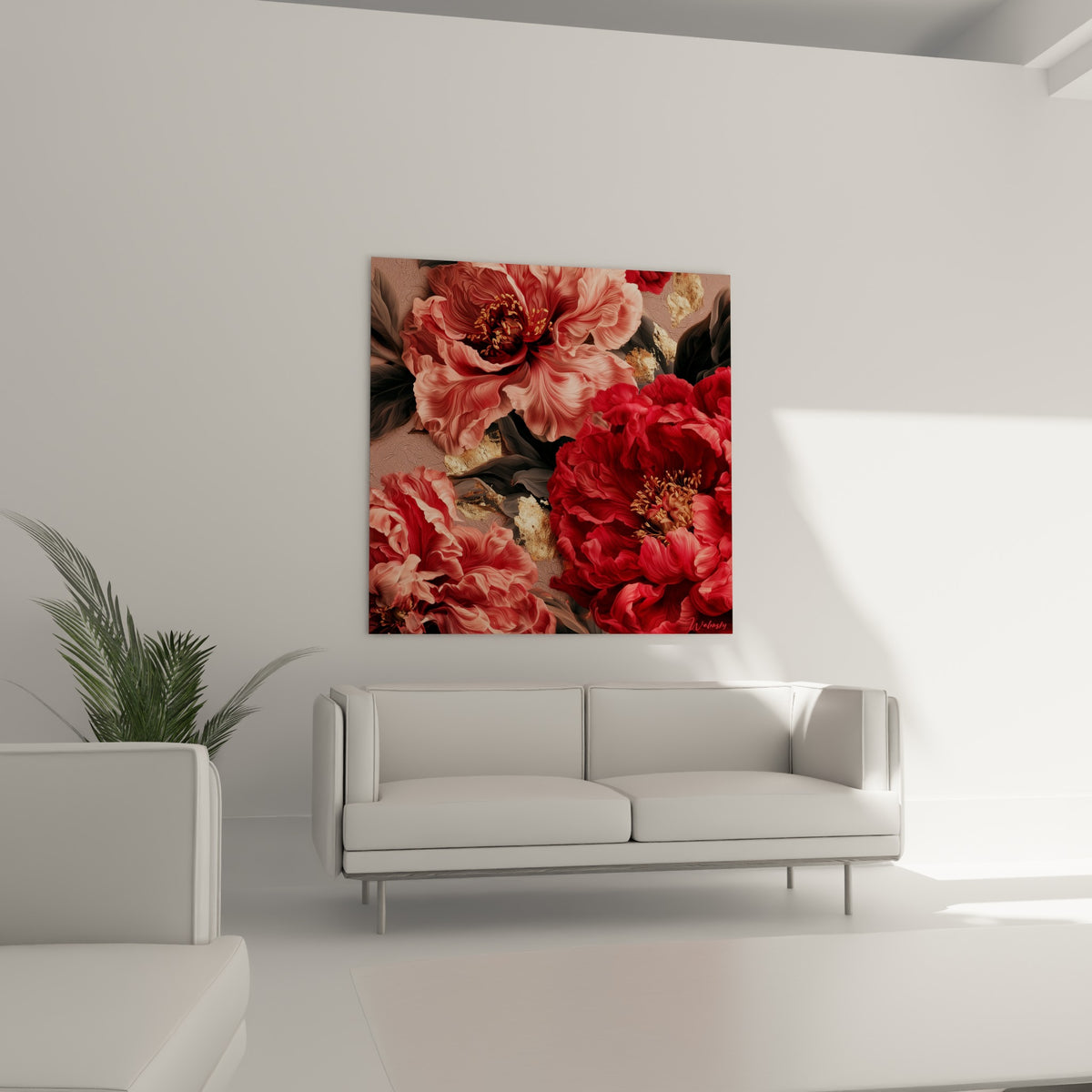 Pétales de pivoine veloutés rouge et rose accrochés au-dessus d'un canapé dans un salon lumineux