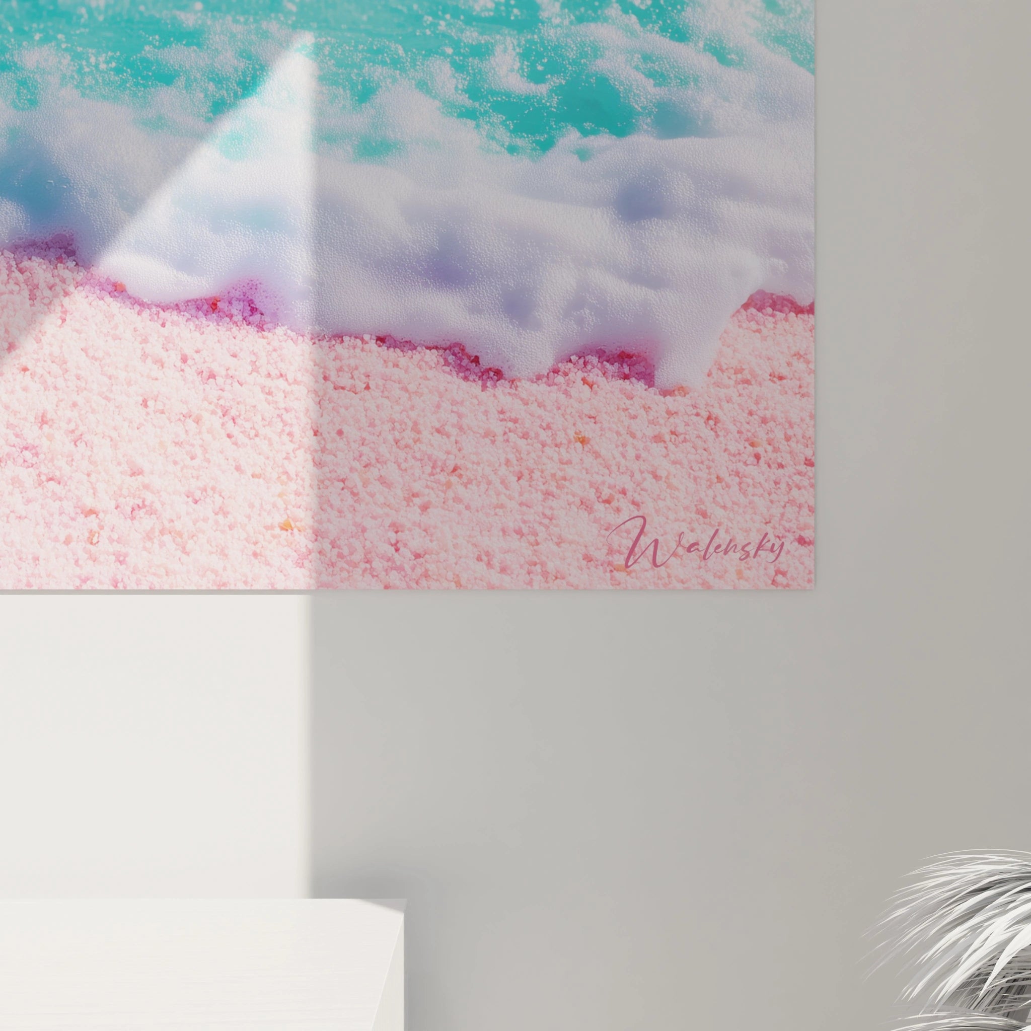 Tableau mural Walensky montrant une plage pastel avec eau turquoise mousse blanche et sable rose tableau plage moderne