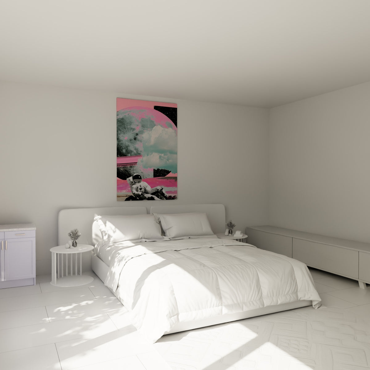 Astronaute épuisé face à une lune grise et un ciel rose, accroché au-dessus d'un lit dans une chambre claire.