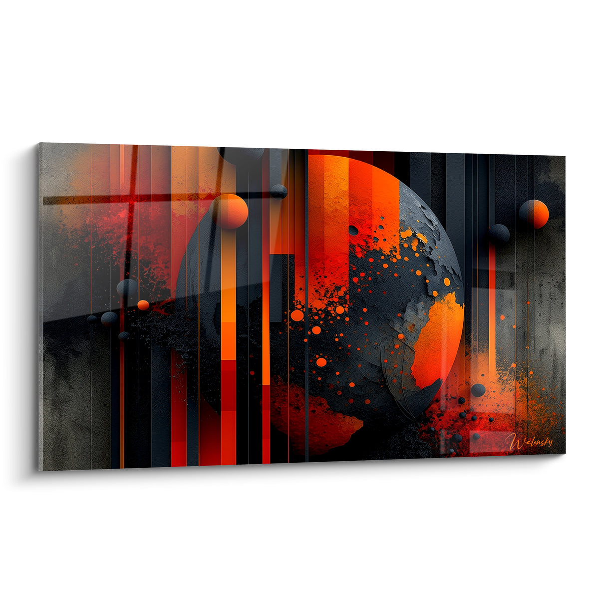 Globe anthracite fracturé aux éclats orange incandescent sur bandes verticales noires et rouges