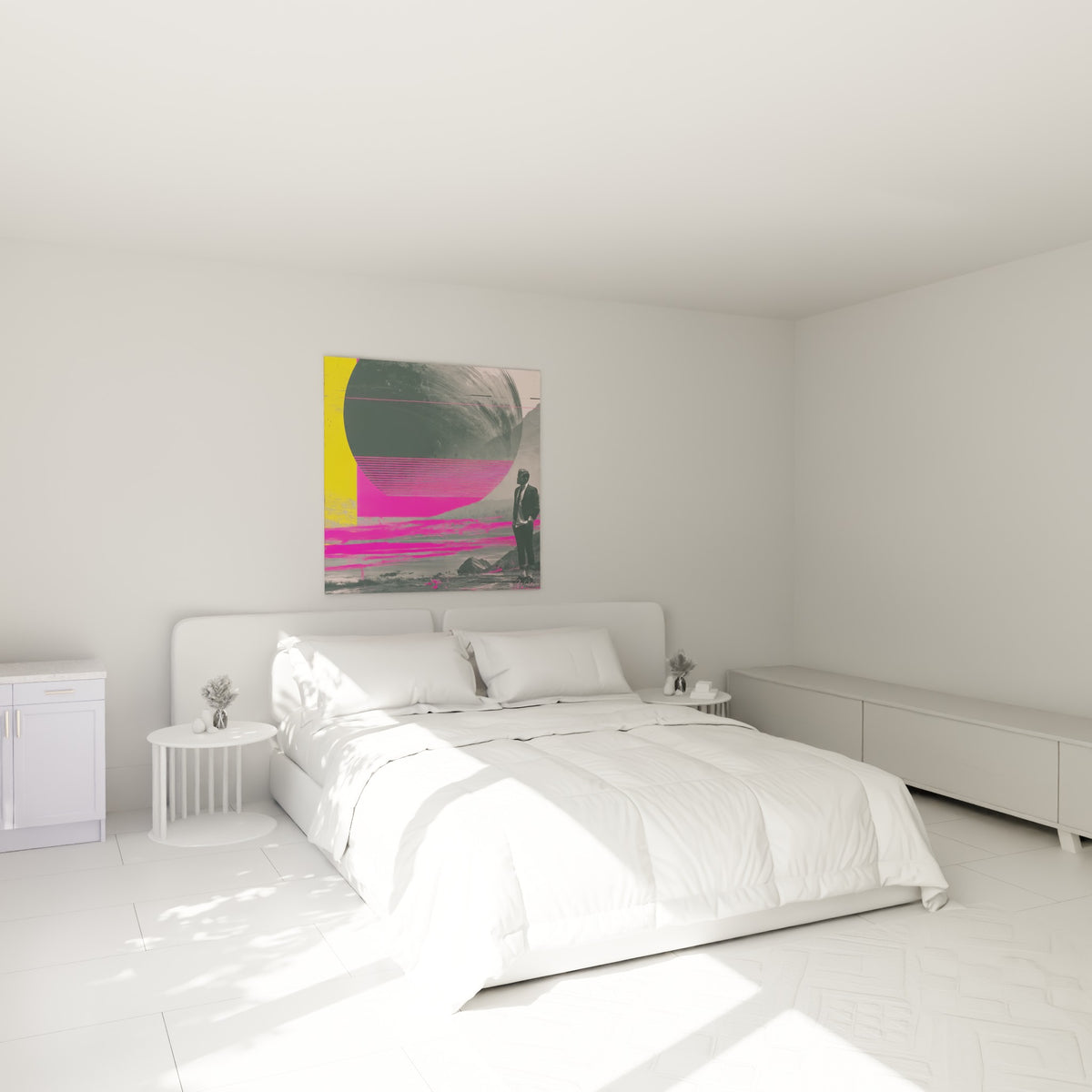 Homme contemplant une planète grise et rose fuchsia, œuvre accrochée au-dessus d'un lit dans une chambre claire