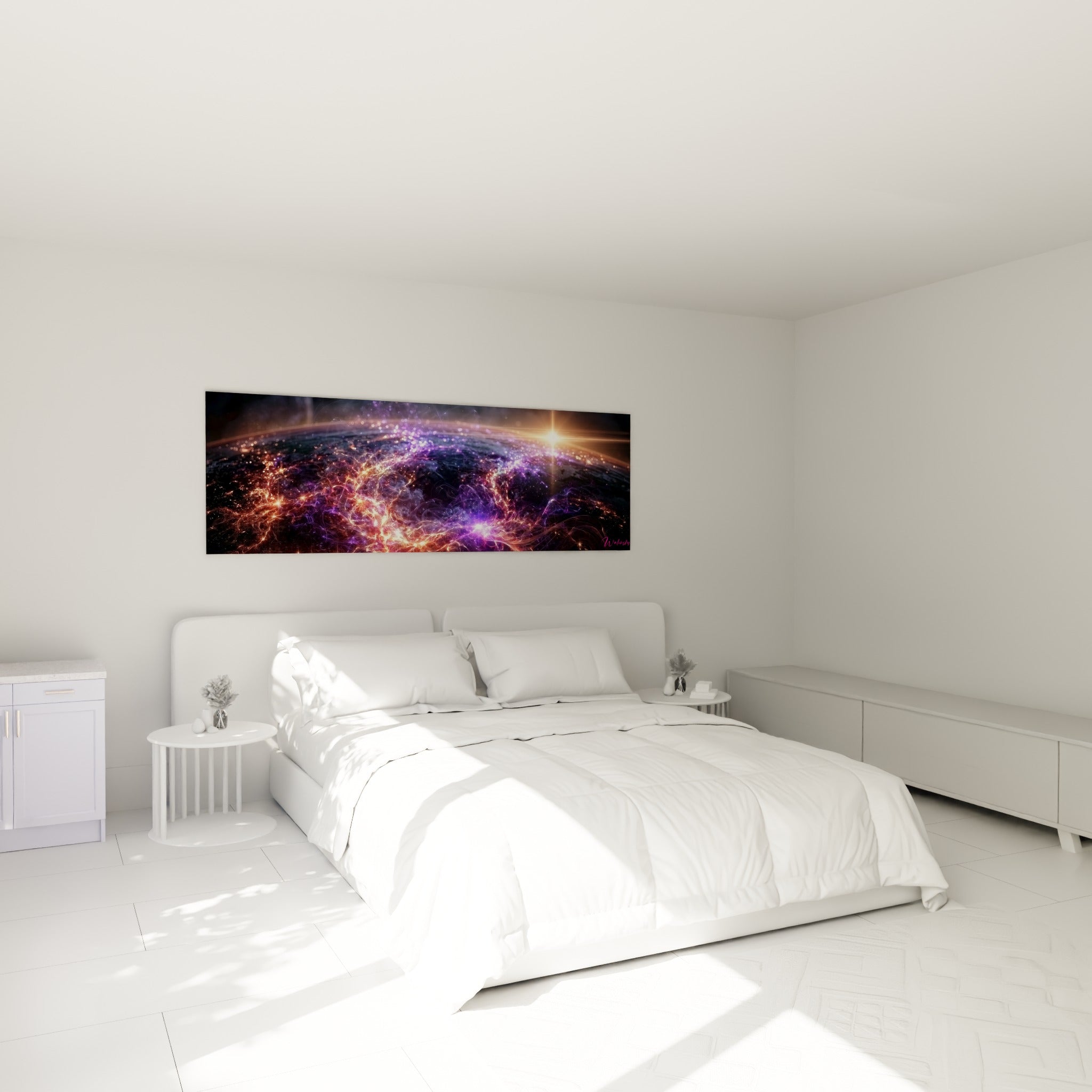 Sphère Planète violette et dorée illuminée, accrochée au-dessus d'un lit dans une chambre claire
