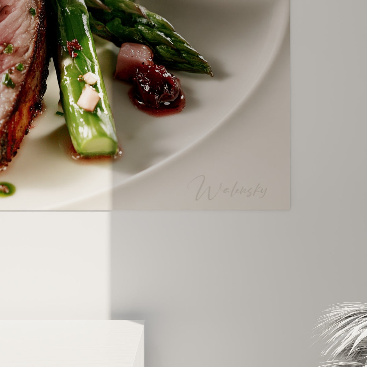 Détail rapproché des textures rosées de la viande grillée et des herbes vertes hachées sur l'impression