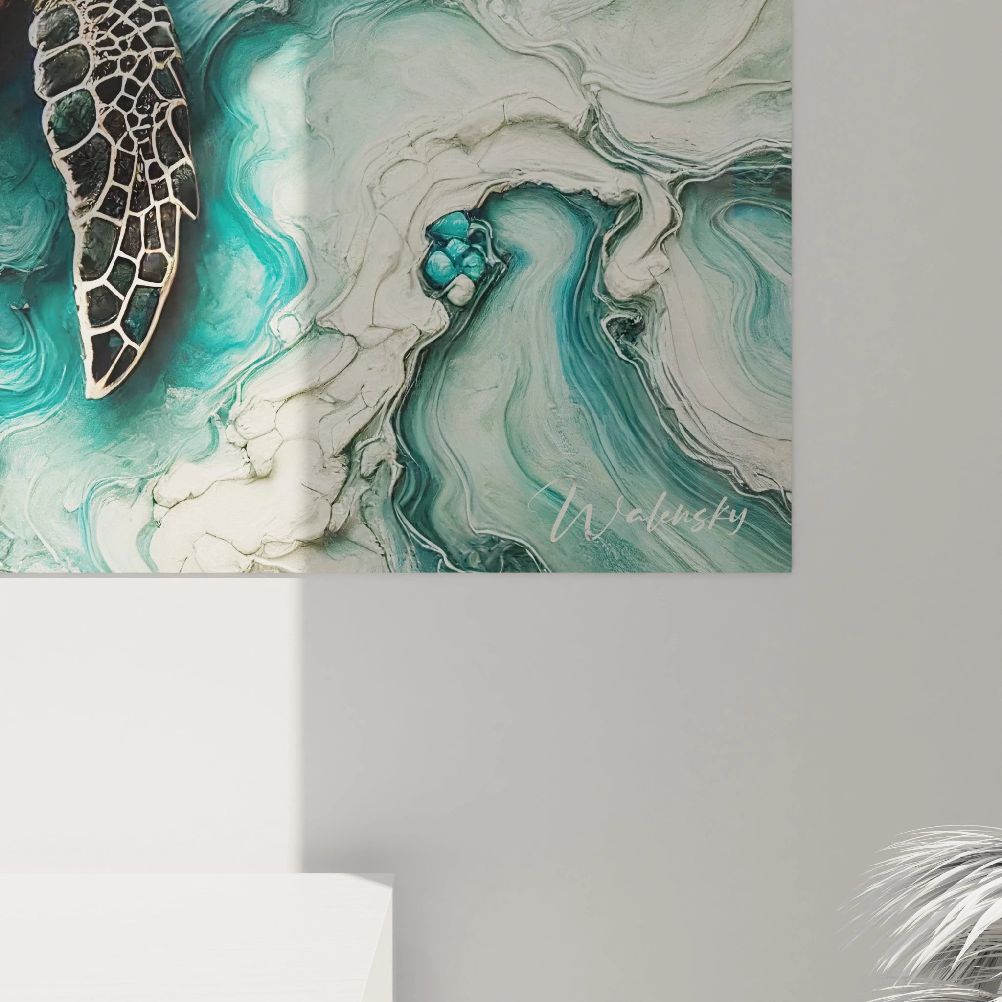 La vue rapprochée du tableau tortue de mer révèle la finesse des écailles et la profondeur des nuances. Chaque détail, des tourbillons aquatiques à la carapace, capture la beauté naturelle de l'océan.