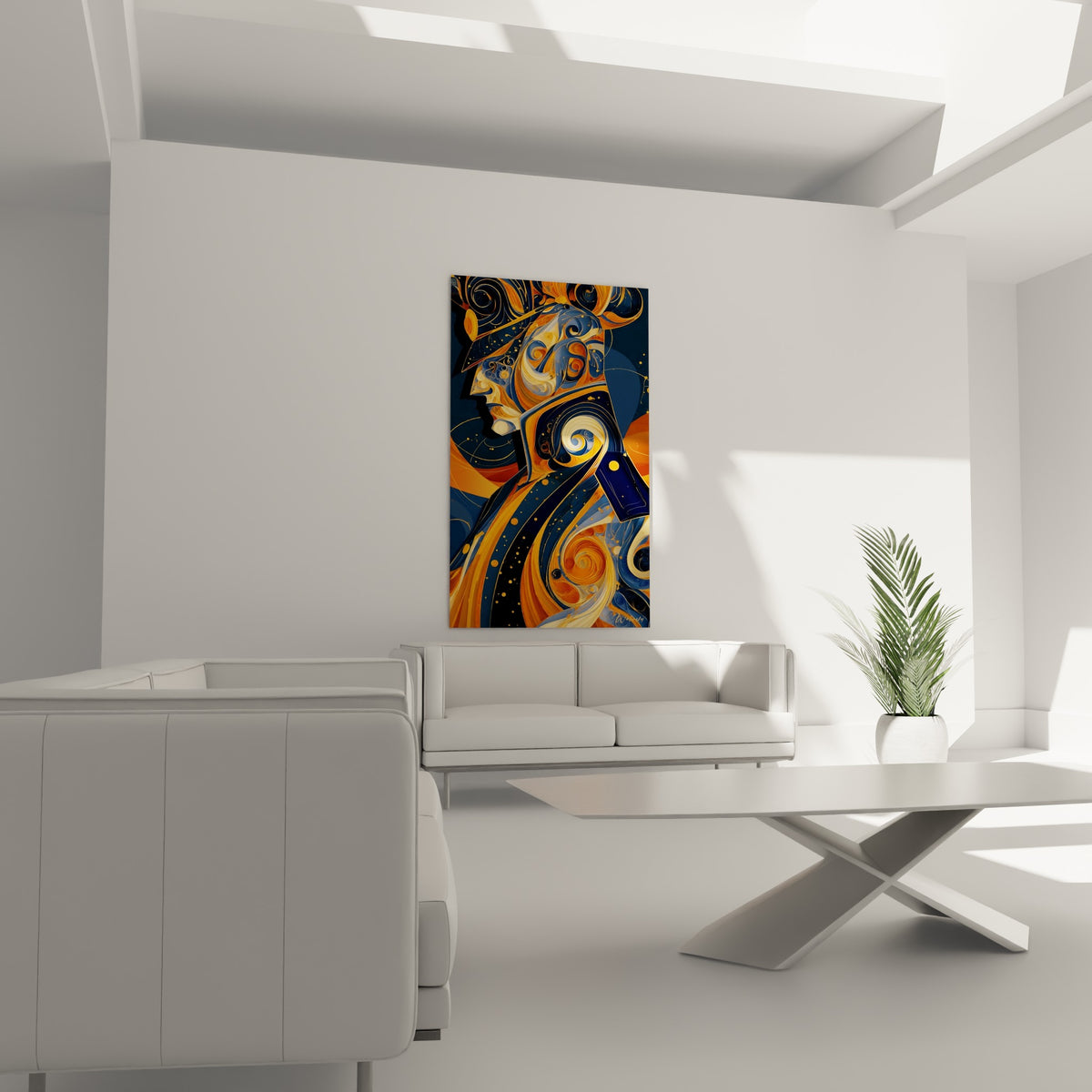 Figure casquée aux teintes cuivrées et marine trônant dans un salon lumineux, accrochée au-dessus d'un canapé