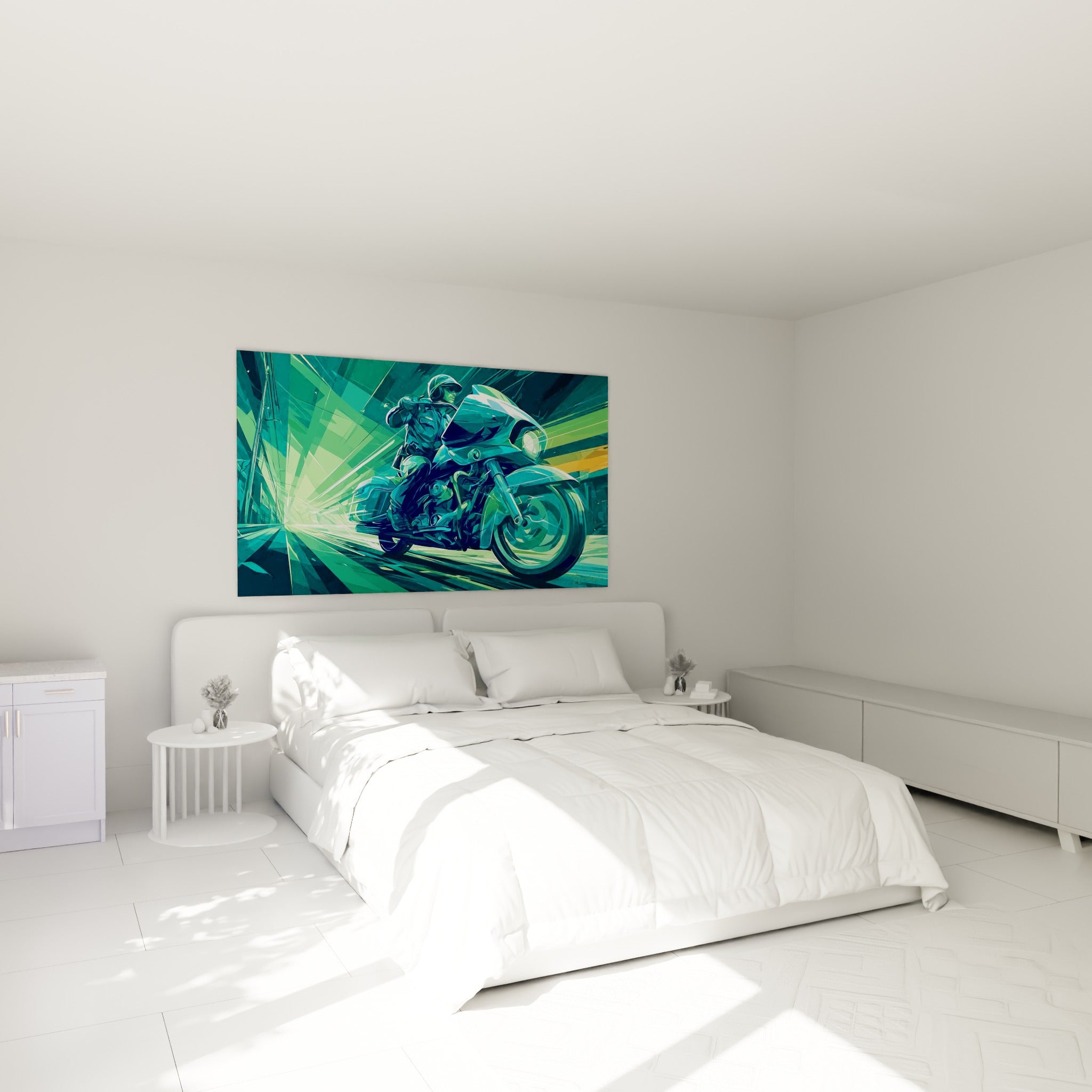 Motard filant sur fond bleu et vert émeraude, accroché au-dessus d'un lit dans une chambre claire