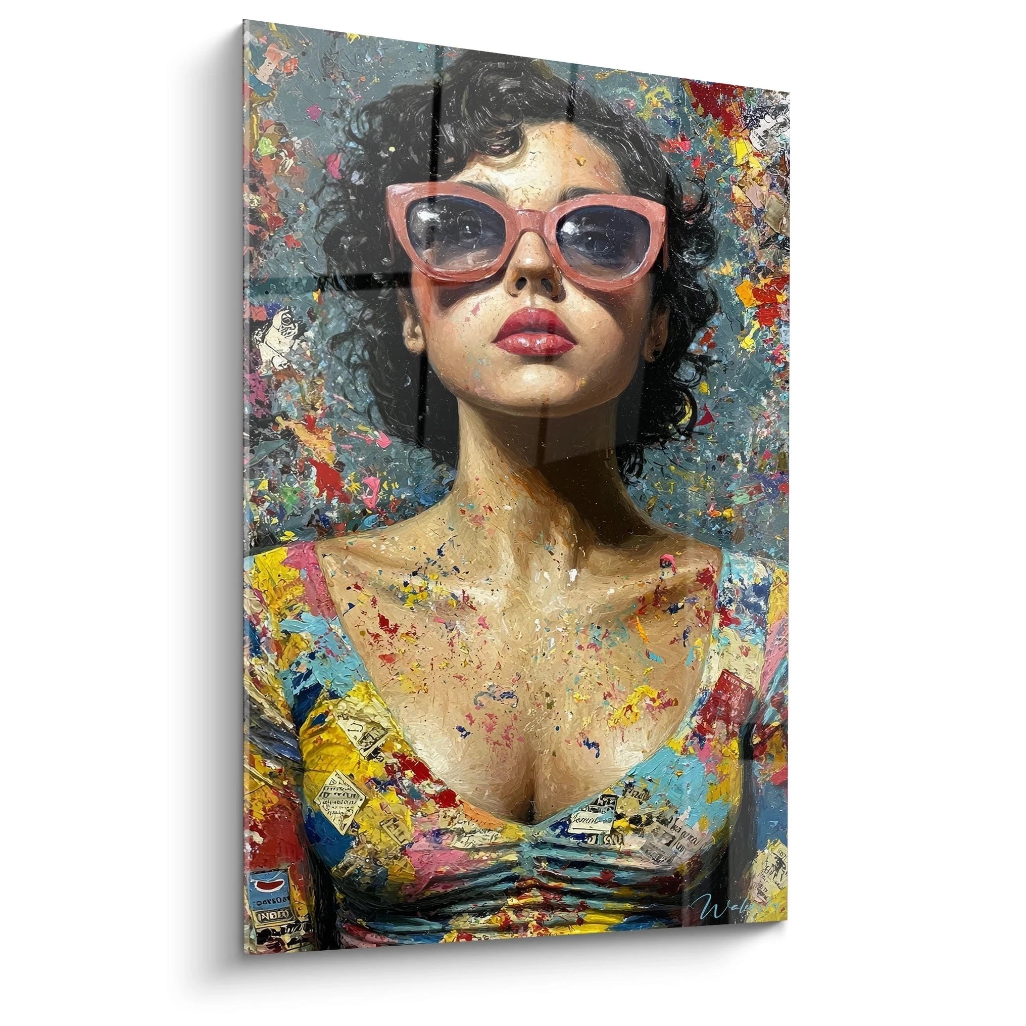 Tableau pop art portrait femme avec lunettes de soleil et couleurs vives sur fond artistique