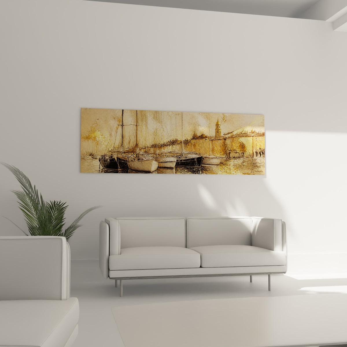 Reflets ambrés et façades du Port de Saint-Tropez au-dessus d'un canapé dans un salon lumineux