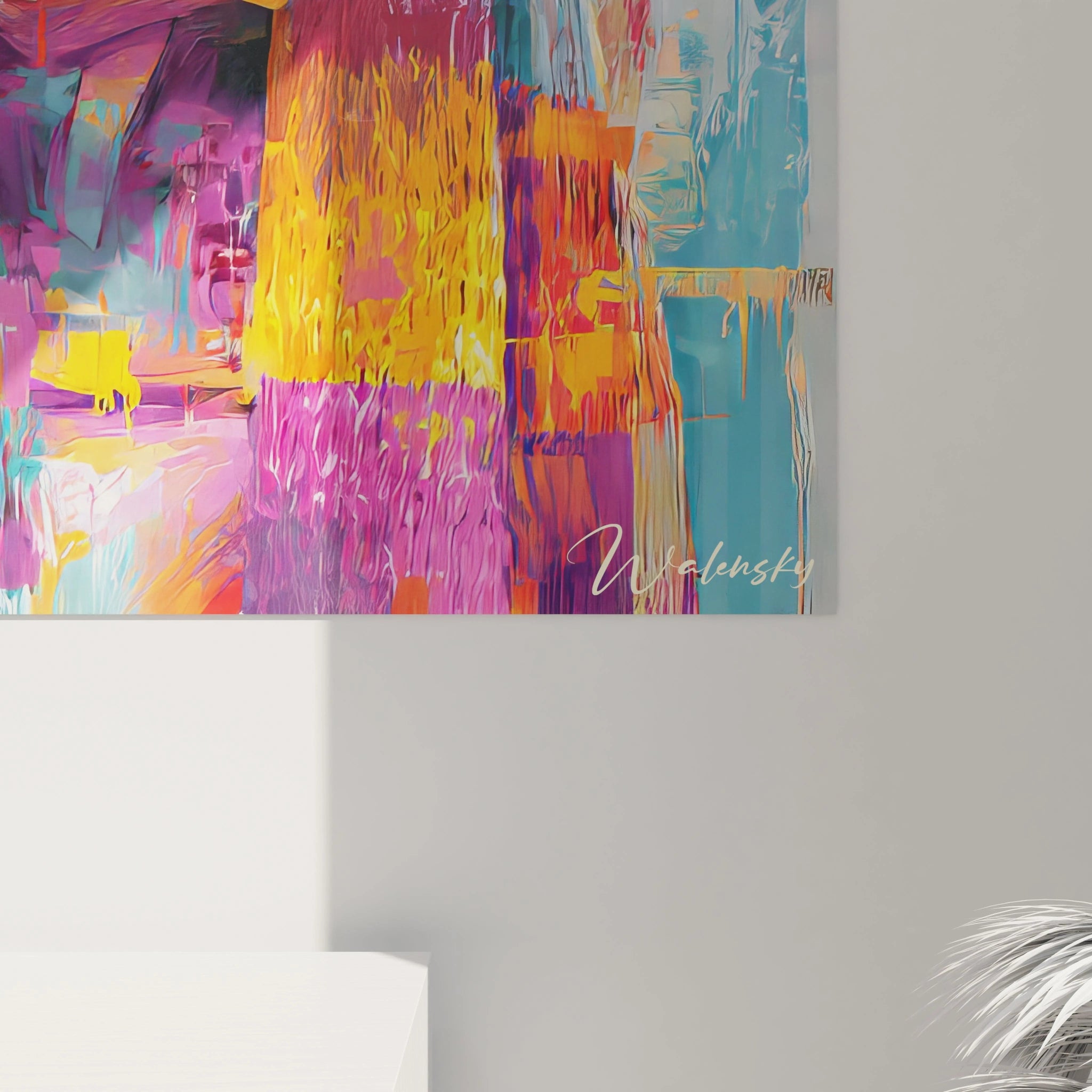 Tableau mural coloré représentant une femme en street art par Walensky, idéal pour décorer un intérieur moderne