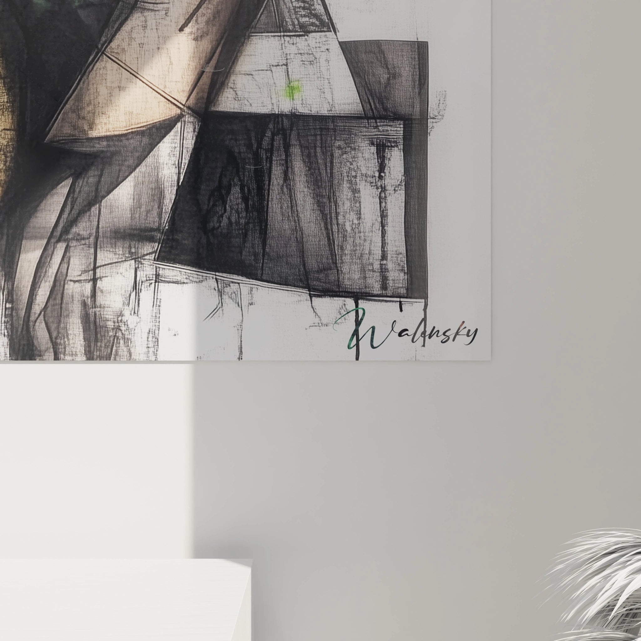 Un tableau sensuelle abstrait combinant des teintes rouges, noires et vertes, avec des formes géométriques distinctes et des textures brutes sur une composition de fond neutre.