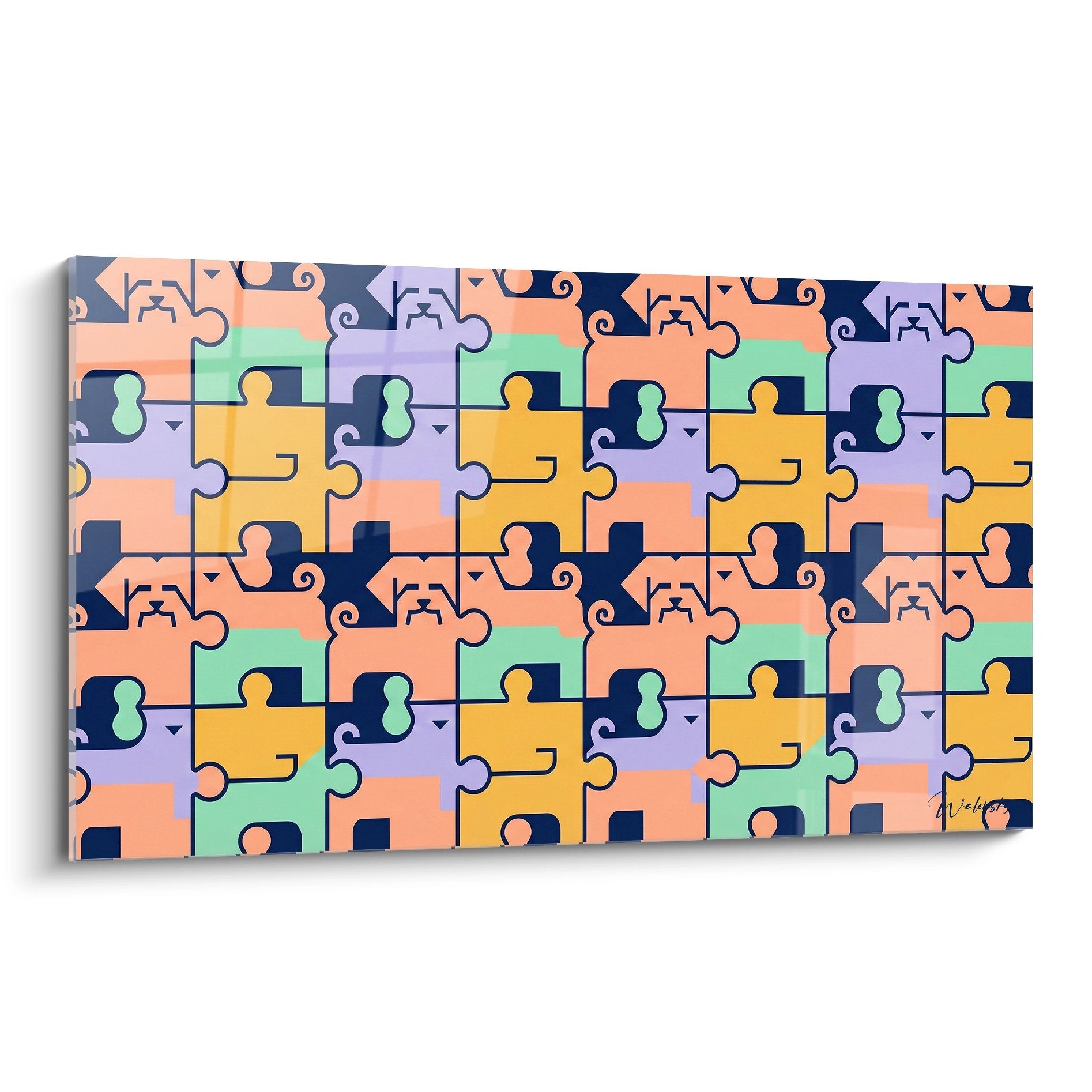 Wandbild mit buntem Puzzle-Muster und stilisiertem Malteser, orange grüne violette Teile auf geometrischem Hintergrund