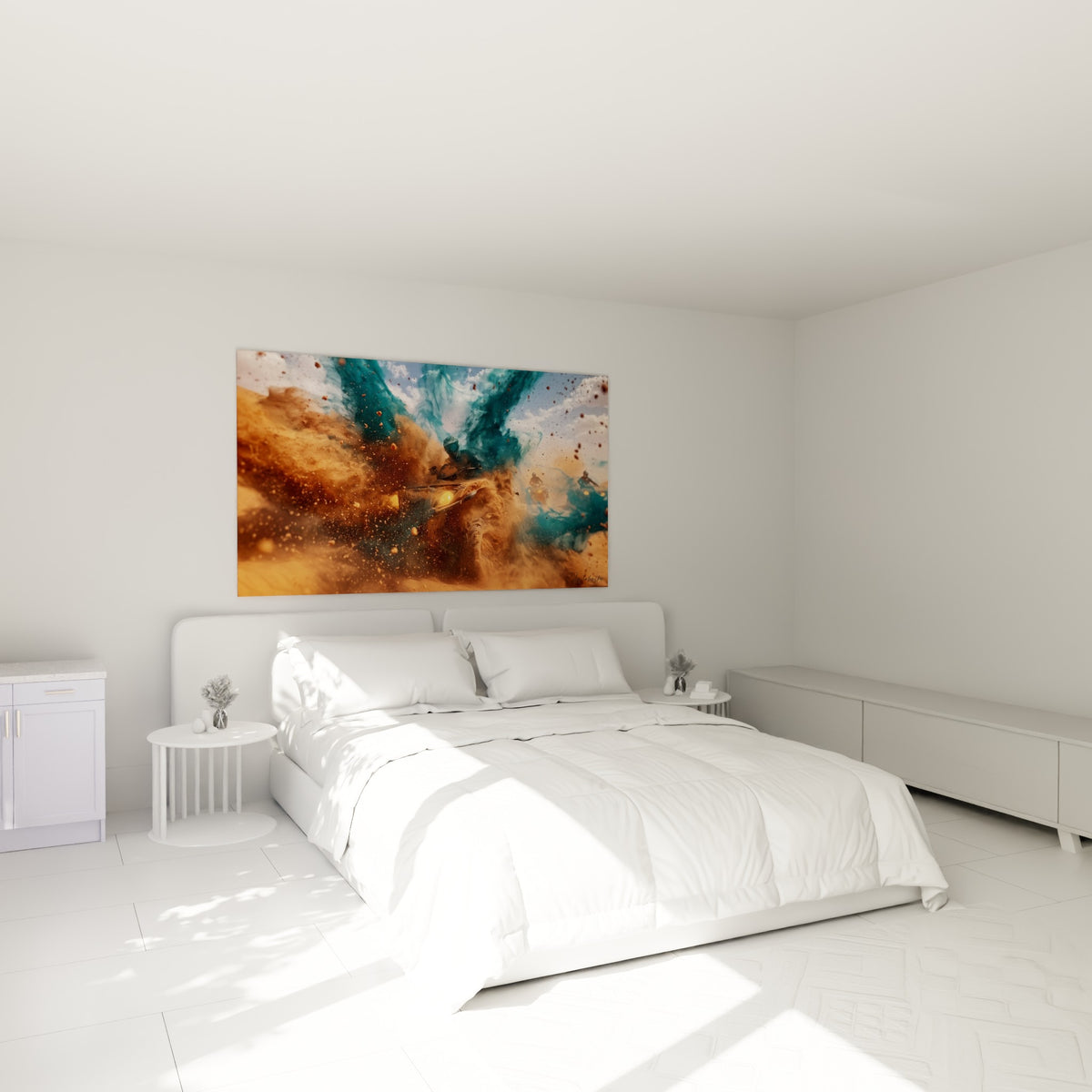 Pilote de quad fendant le sable ocre et turquoise, tableau accroché au-dessus d'un lit dans une chambre claire
