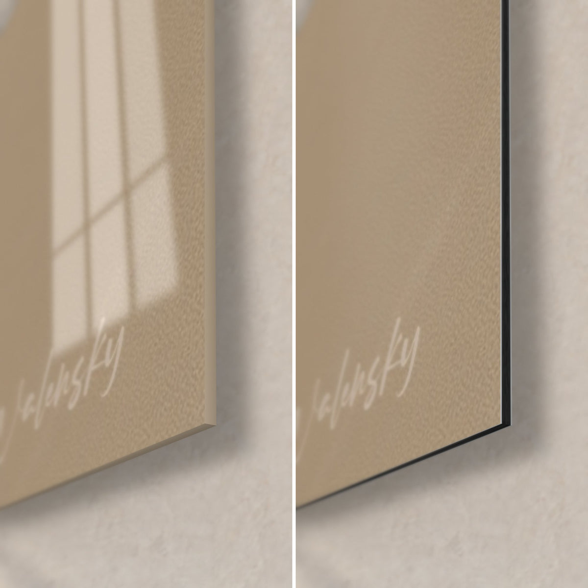 Wall art off-road vehicles on beige sand, bottom right corner: glossy acrylic glass on the left, matte Dibond on the right, 3 mm black edge