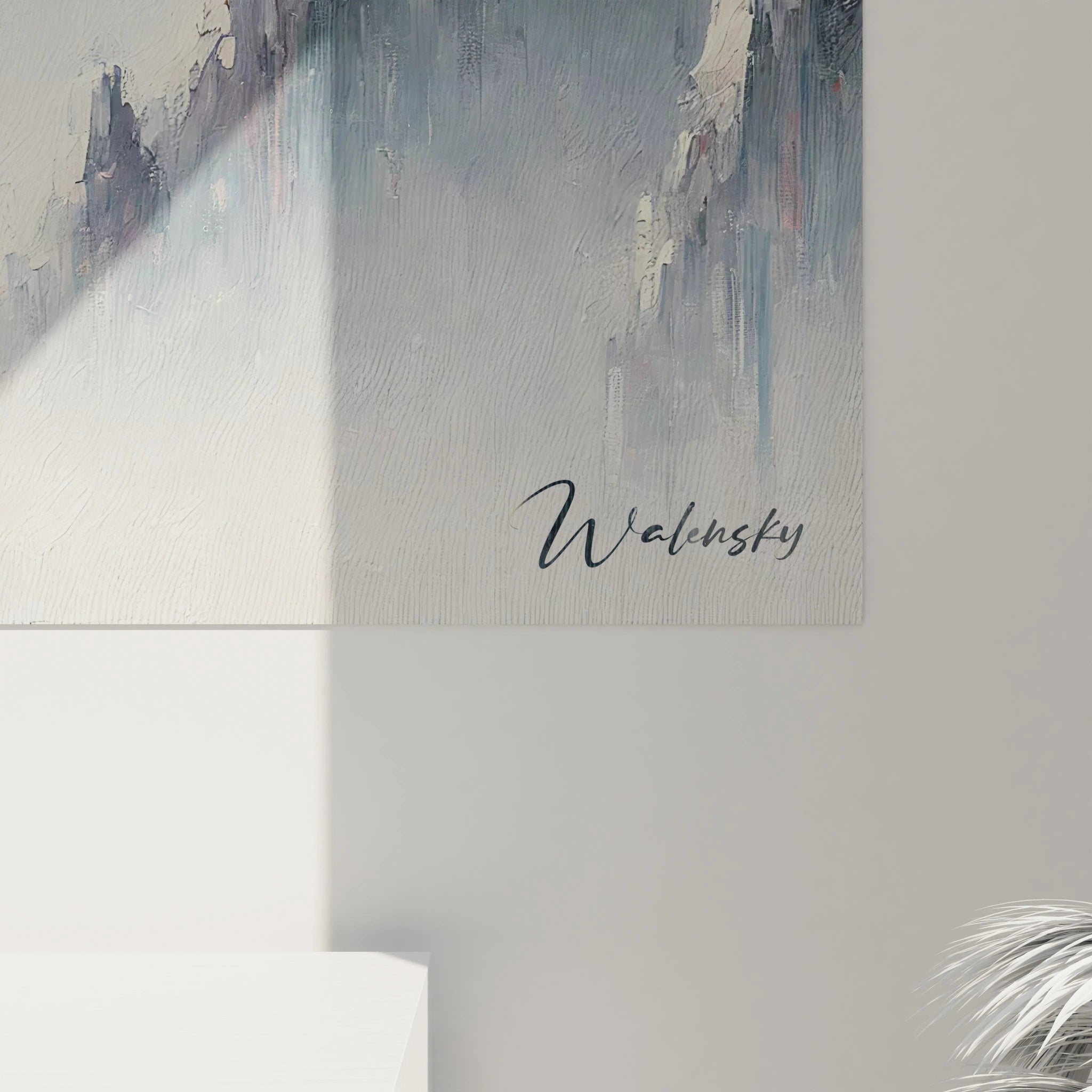 "Vue rapprochée d'un tableau en verre acrylique sur le thème zen et méditation, montrant les détails et la texture de l'œuvre sous un angle spécifique."