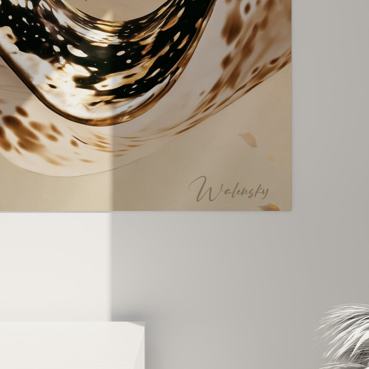 Empâtements dorés et texture tachetée noire de la peau de raie manta visibles de près