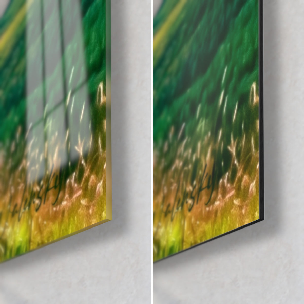 Wall art mountain hiking, lower right corner: bright green and ochre grass, glints from the glossy glass and the black edge of the matte Dibond