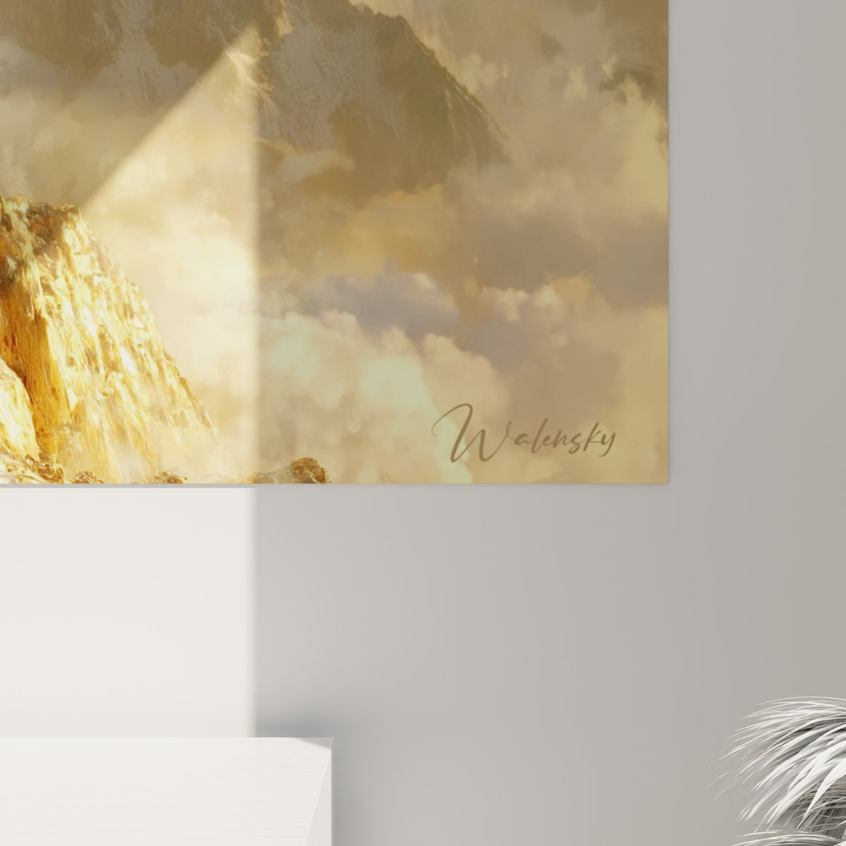 Schilderij gouden berg, rechtsonder: glanzend acrylglas met amberkleurige reflecties, mat zwart Dibond-aluminium en 3 mm rand