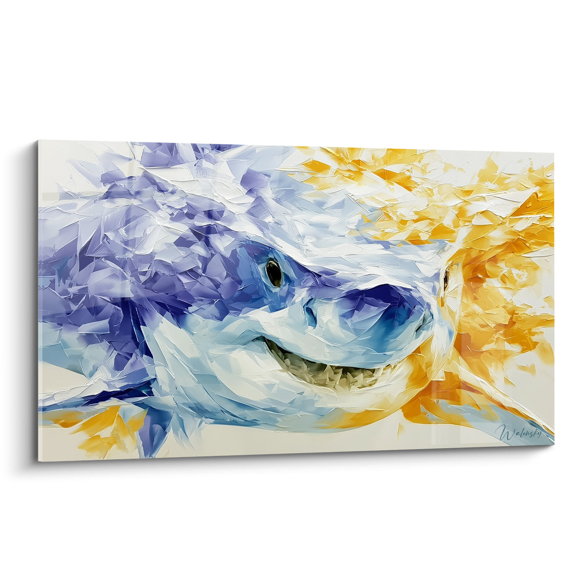 Requin au museau bleu pastel et à la crinière dorée, peinture texturée au couteau sur fond clair