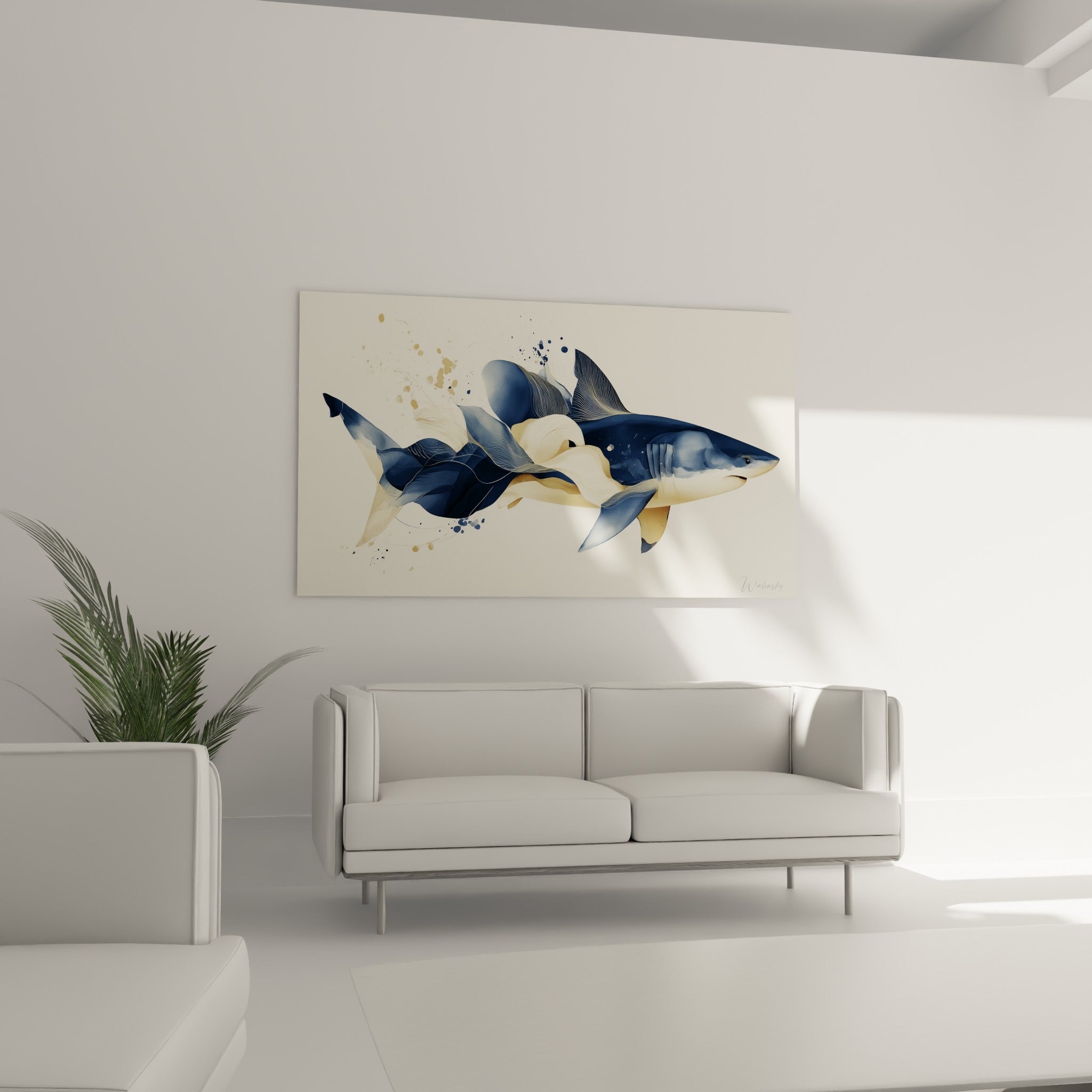 Corps du requin ivoire et bleu marine en volutes textiles suspendu au-dessus d'un canapé dans un salon lumineux