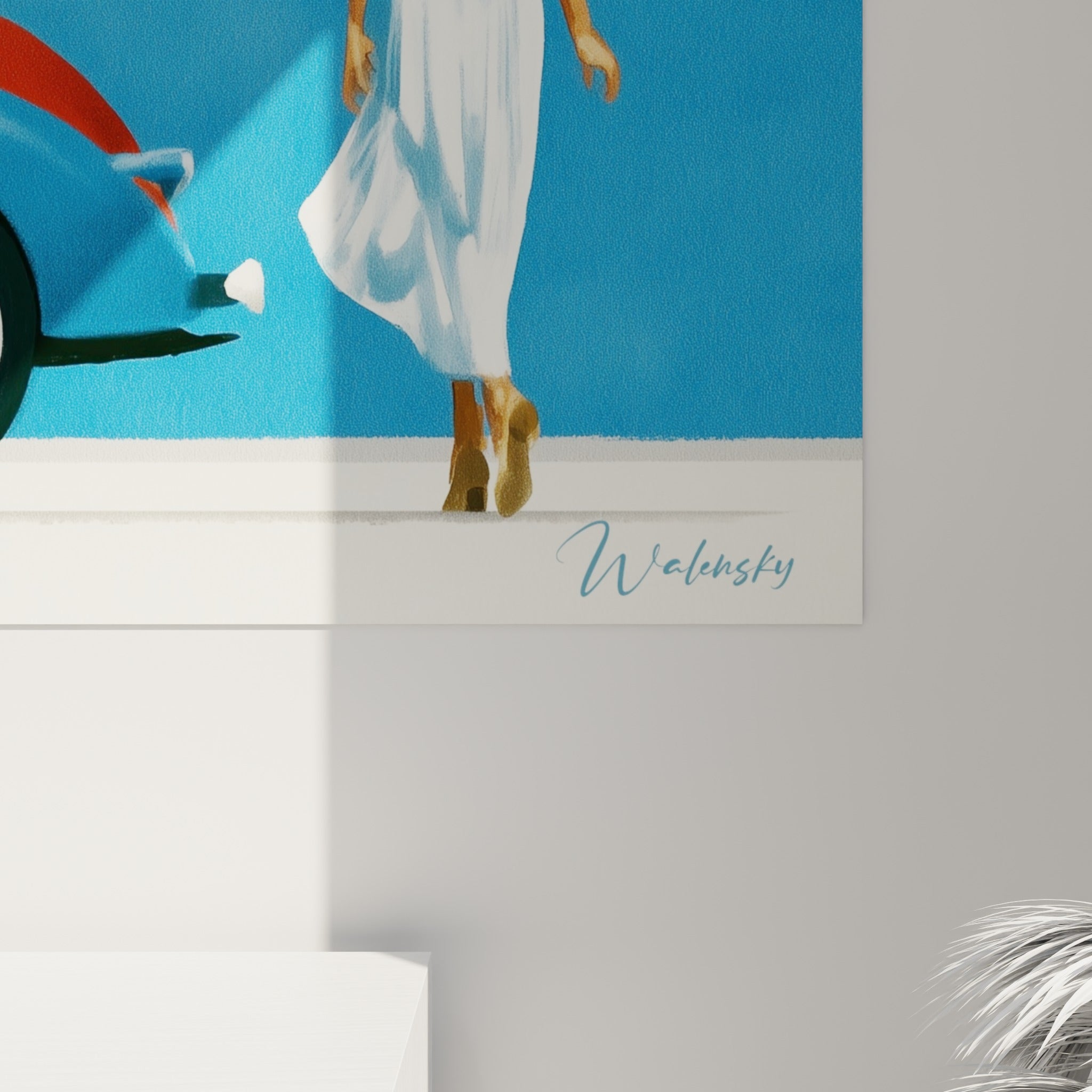 Grain de l'impression sur la carrosserie rouge et le fond bleu azur, détail du tableau Rétro accroché au mur