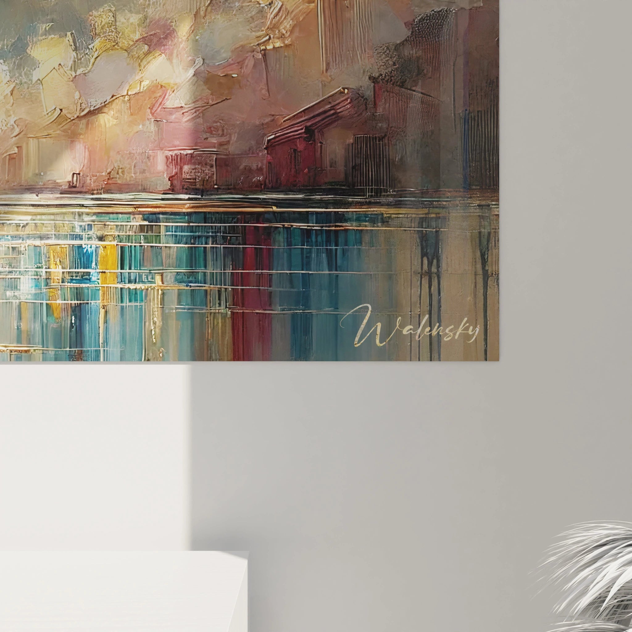 Gros plan sur le tableau Arc-en-Ciel révélant la texture et les touches dorées, une œuvre contemporaine où couleurs et mouvements évoquent l'harmonie et la magie