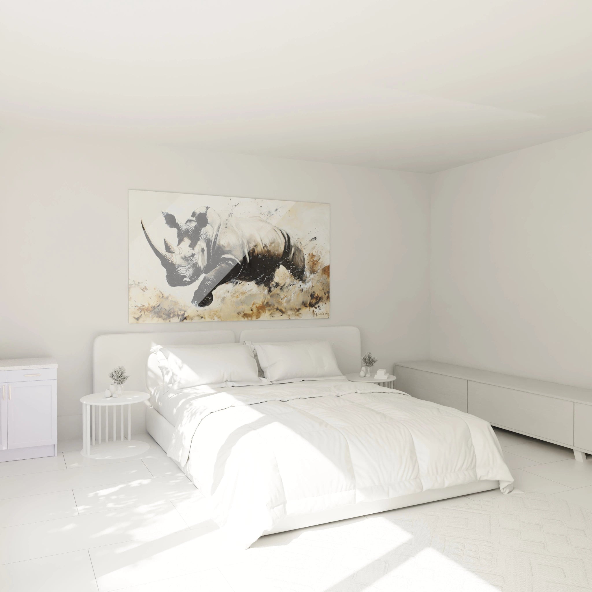 Tableau rhinocéros Walensky accroché au-dessus d'un lit blanc dans une chambre moderne minimaliste