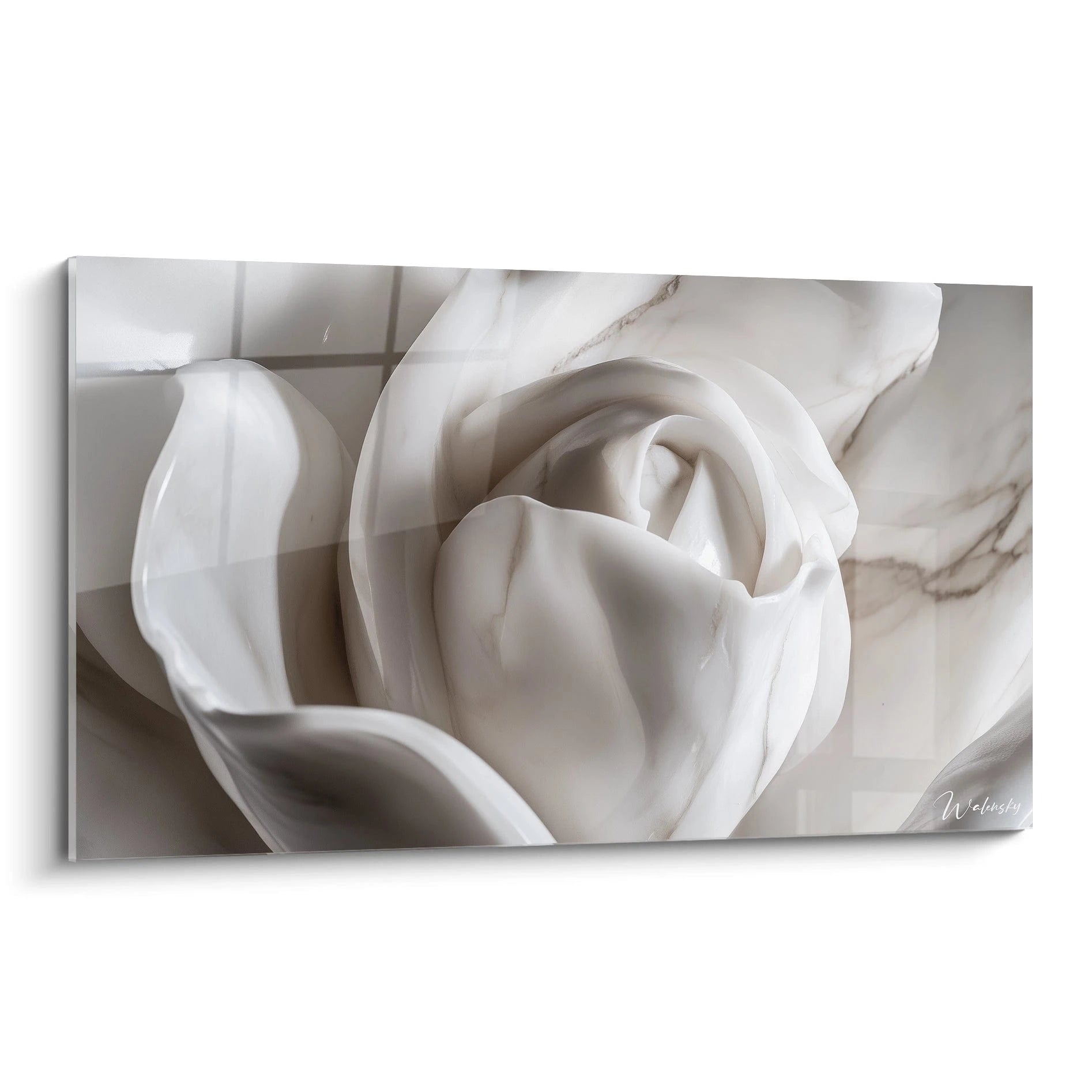 Un tableau rose nature montrant une fleur en gros plan, avec des pétales aux teintes blanches et beiges, des reflets doux et une texture lisse, créant un effet sculptural détaillé.