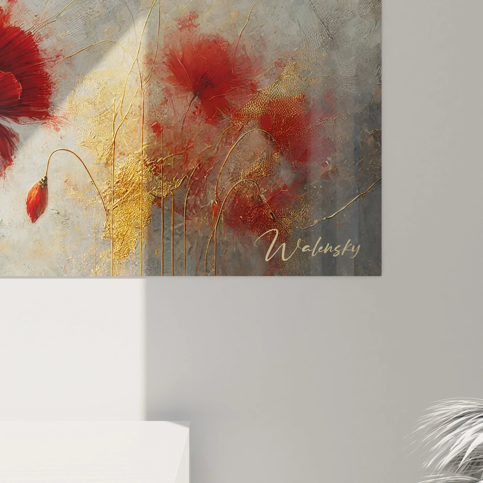 La vue rapprochee de ce tableau Fleur revele des details exquis. Chaque petale et touche doree capturent la beaute ephemere et la force des coquelicots.