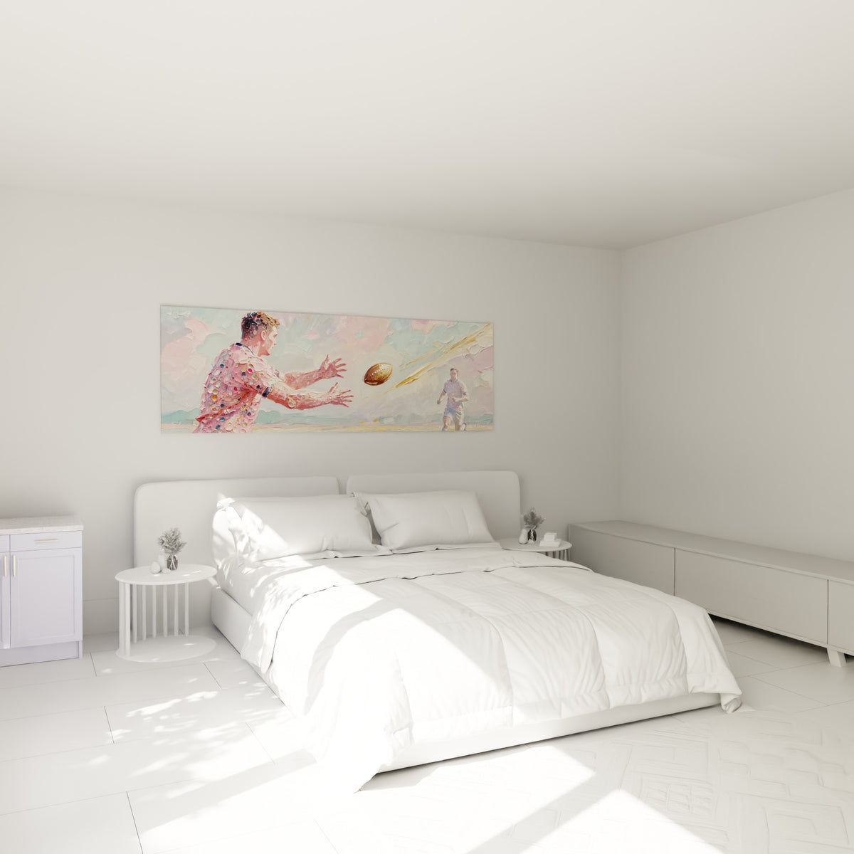 Silhouette rose de Rugby captant un ballon doré, accrochée au-dessus d'un lit dans une chambre claire