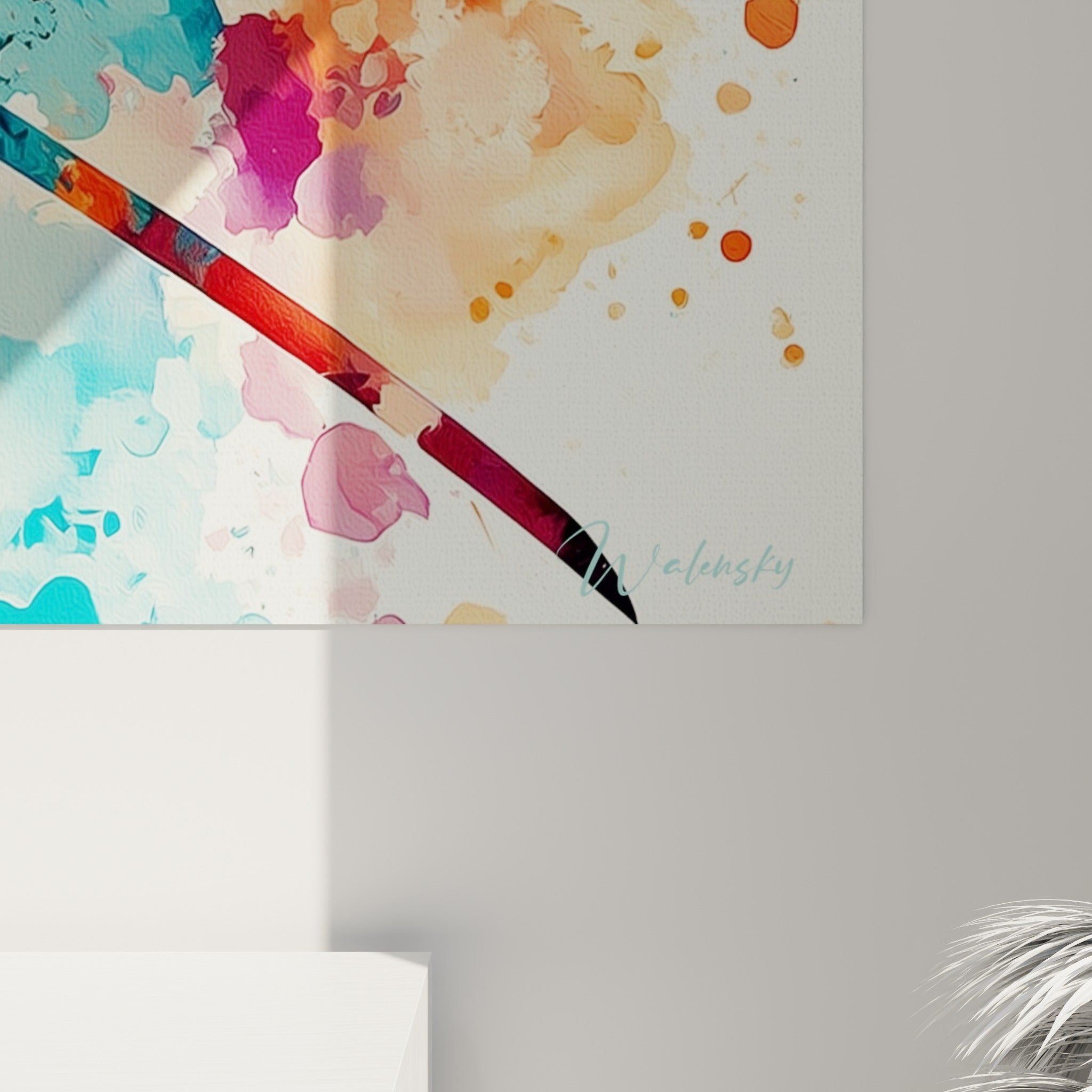 Empâtements turquoise et corail formant le casque cornu du Samouraï, coulures d'aquarelle visibles sur la toile