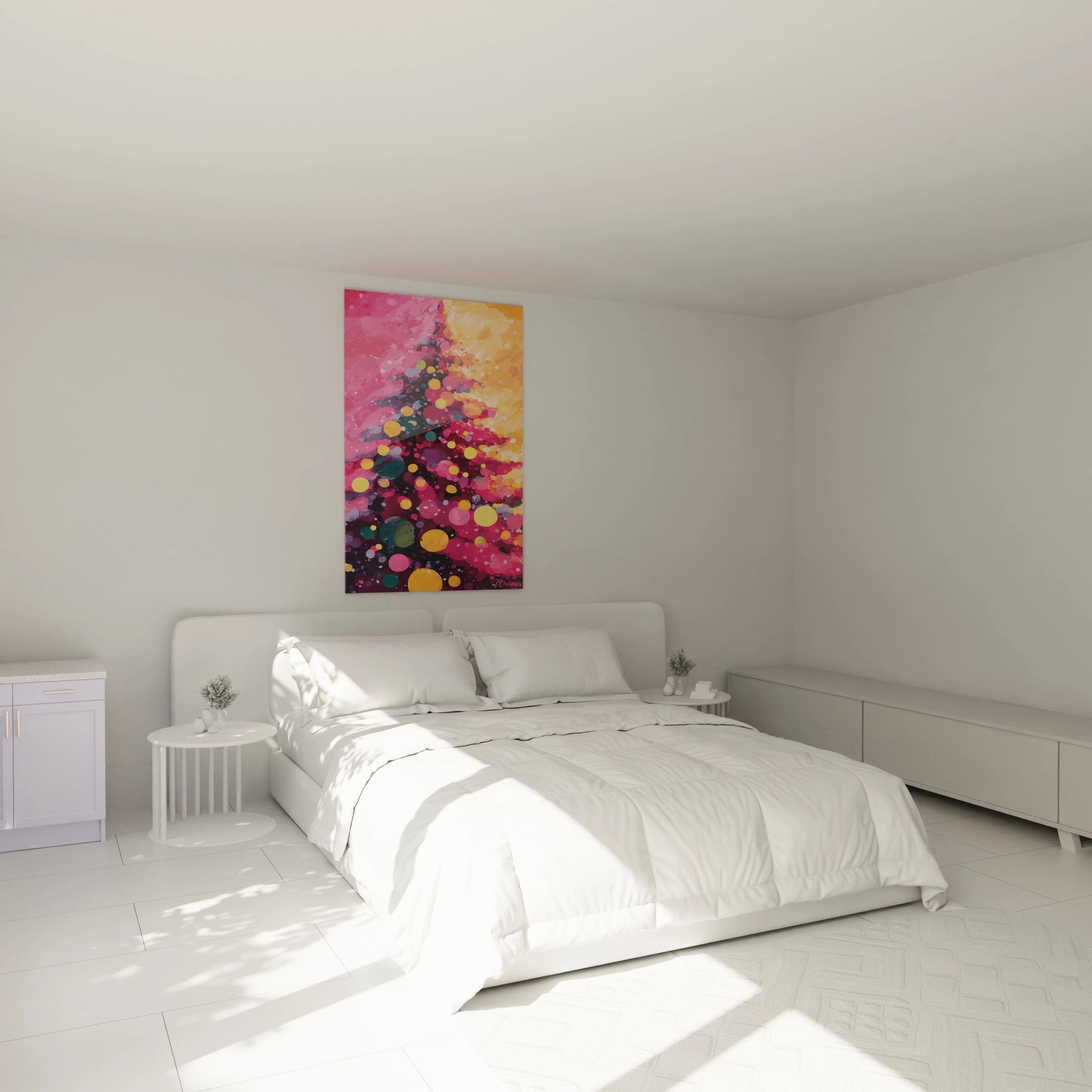 Tableau sapin de Noël rose et or suspendu au-dessus d'un lit dans une chambre moderne et lumineuse