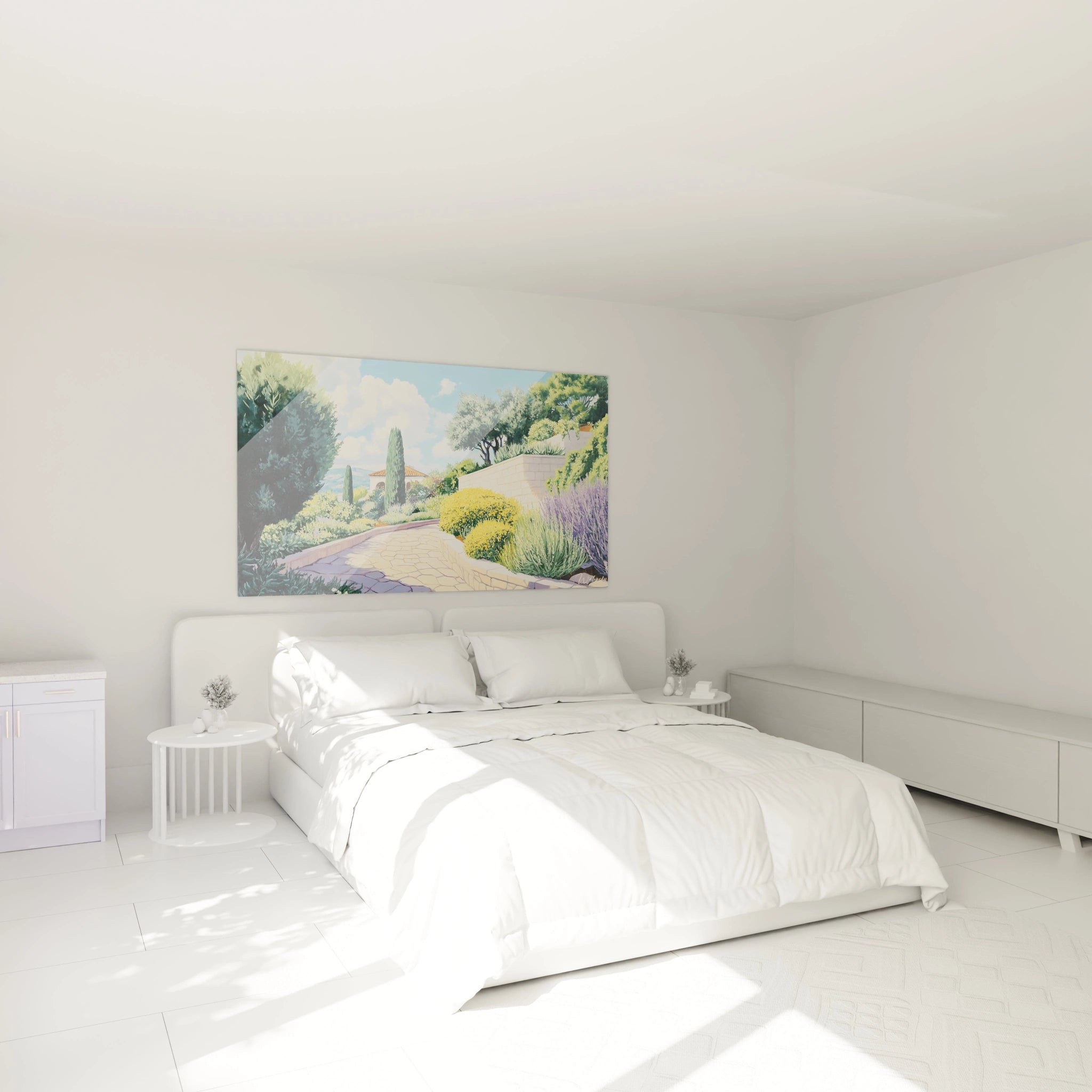 Un tableau de jardin méditerranéen où un chemin de pierre claire serpente entre des murets blancs, bordé de cyprès verts sombres, massifs jaunes lumineux et touches de lavande violette, le tout baigné dans une lumière chaude méridionale.