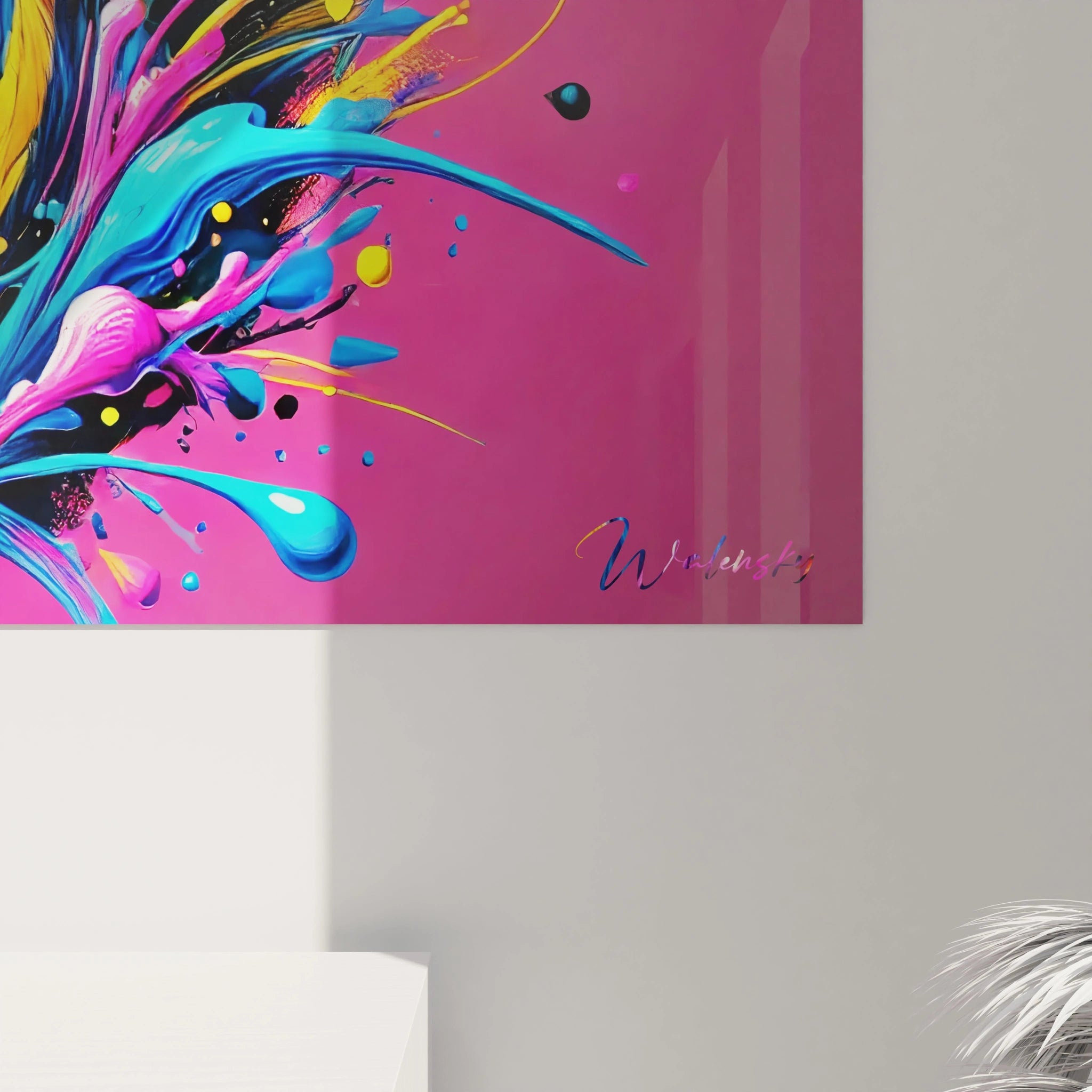 Vue rapprochée de ce tableau zebre, ou les lignes fluides et couleurs vives captivent l'oeil. Chaque détail soigne apporte vie et energie, en faisant une piece maitresse audacieuse pour tout decor moderne.