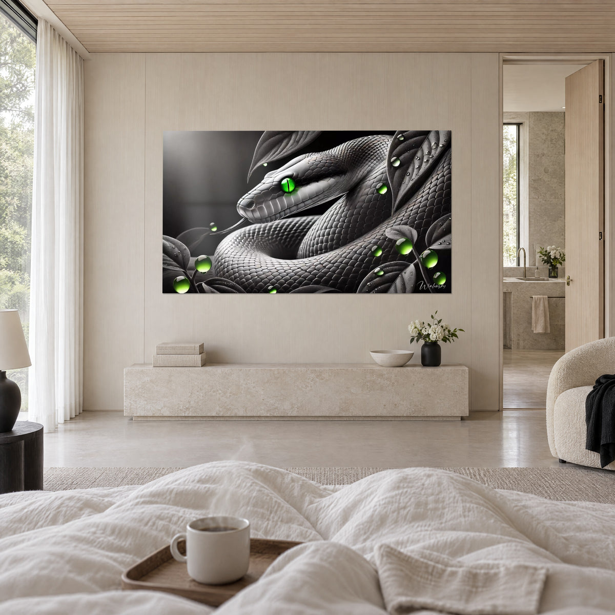 Cuadro de una culebra escultural en blanco y negro, gota verde manzana sobre una hoja mojada, encima de una cama en un dormitorio luminoso