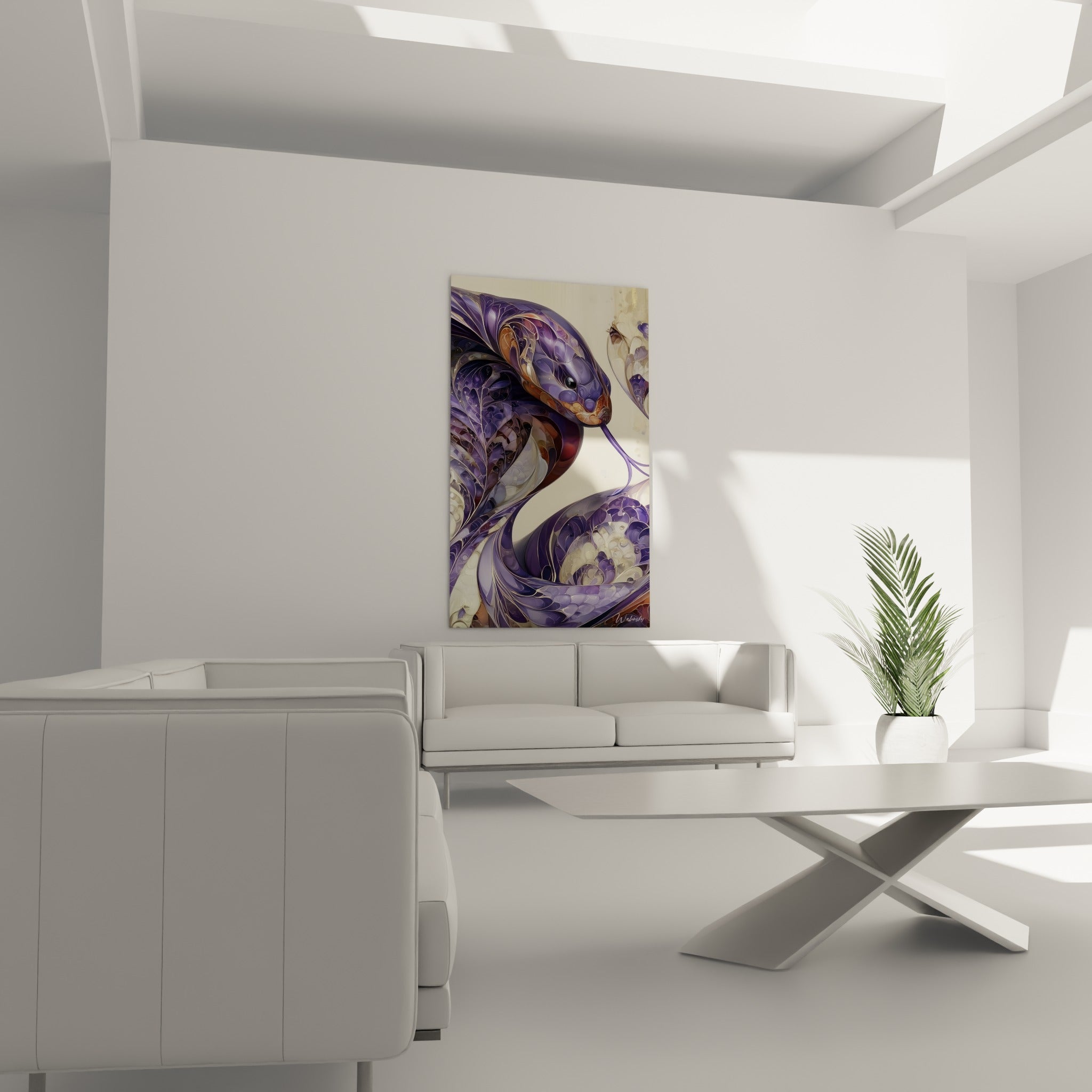 Créature violette aux motifs ornementaux dorés, disposée au-dessus d'un canapé dans un salon lumineux
