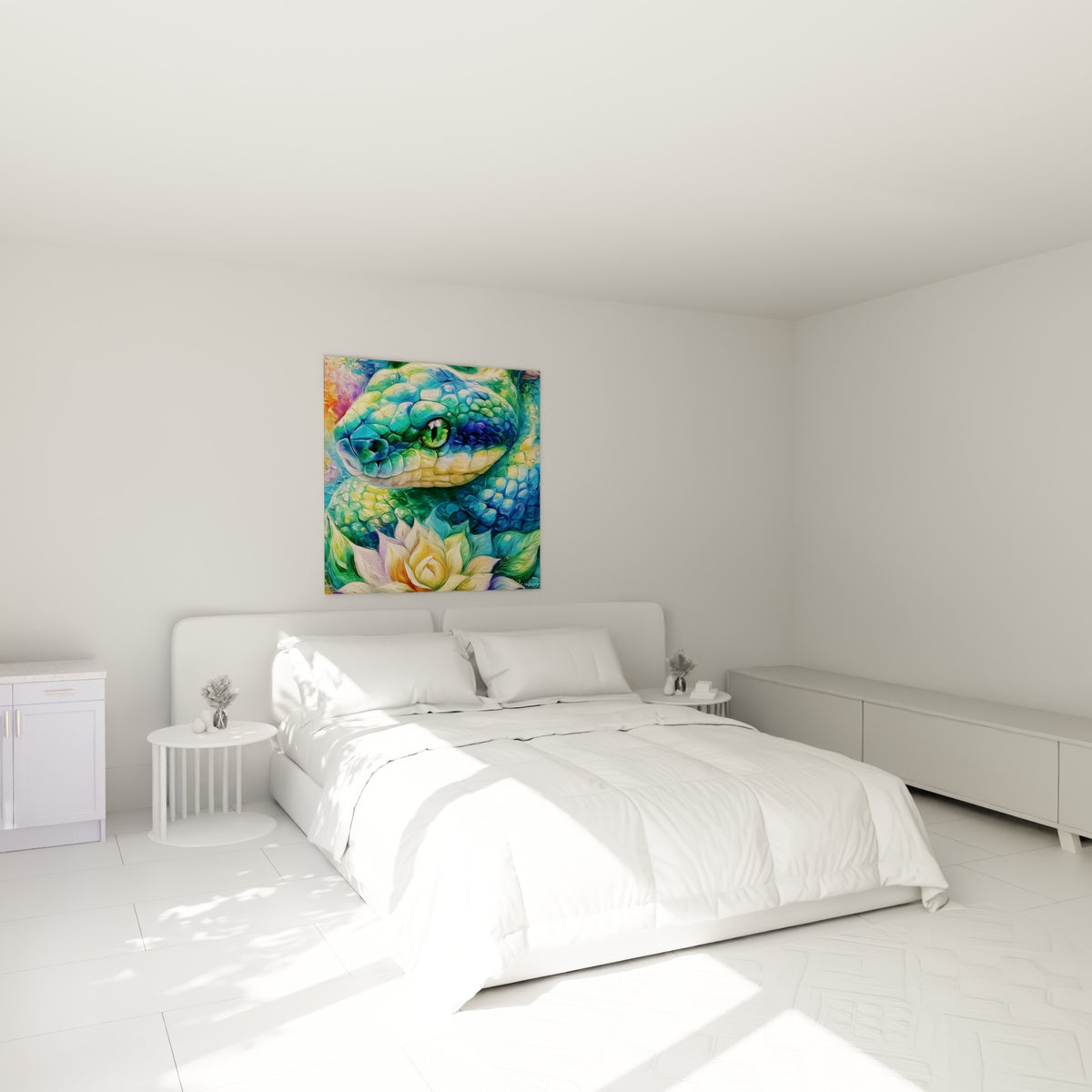 Reptile émeraude et bleu turquoise près d'une fleur de lotus, accroché au-dessus d'un lit dans une chambre claire