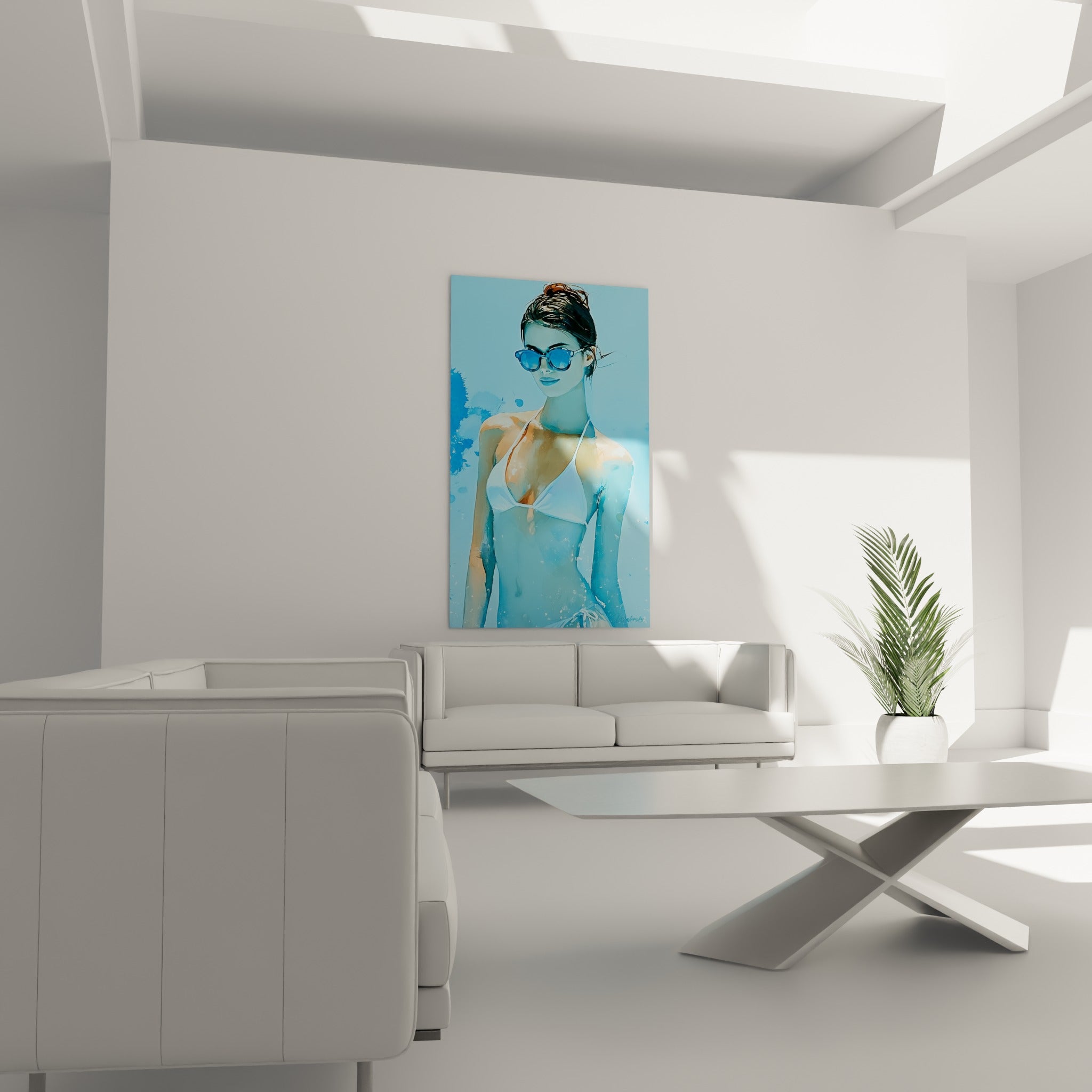 Femme en bikini blanc et bleu pastel accrochée au-dessus d'un canapé dans un salon lumineux