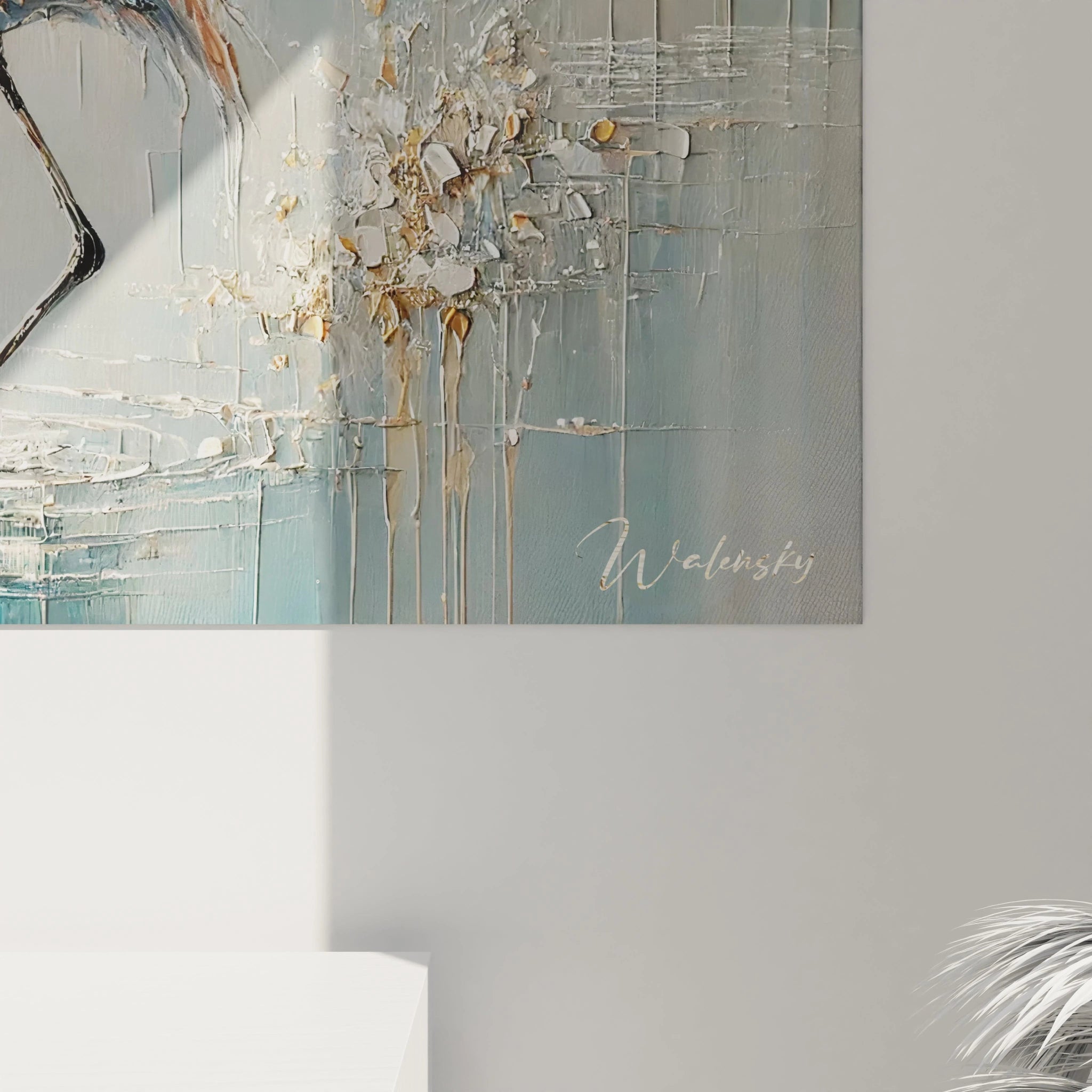 Explorez les détails minutieux de ce tableau flamand rose. La texture du plumage et le fond pastel créent une œuvre d'art captivante et élégante.